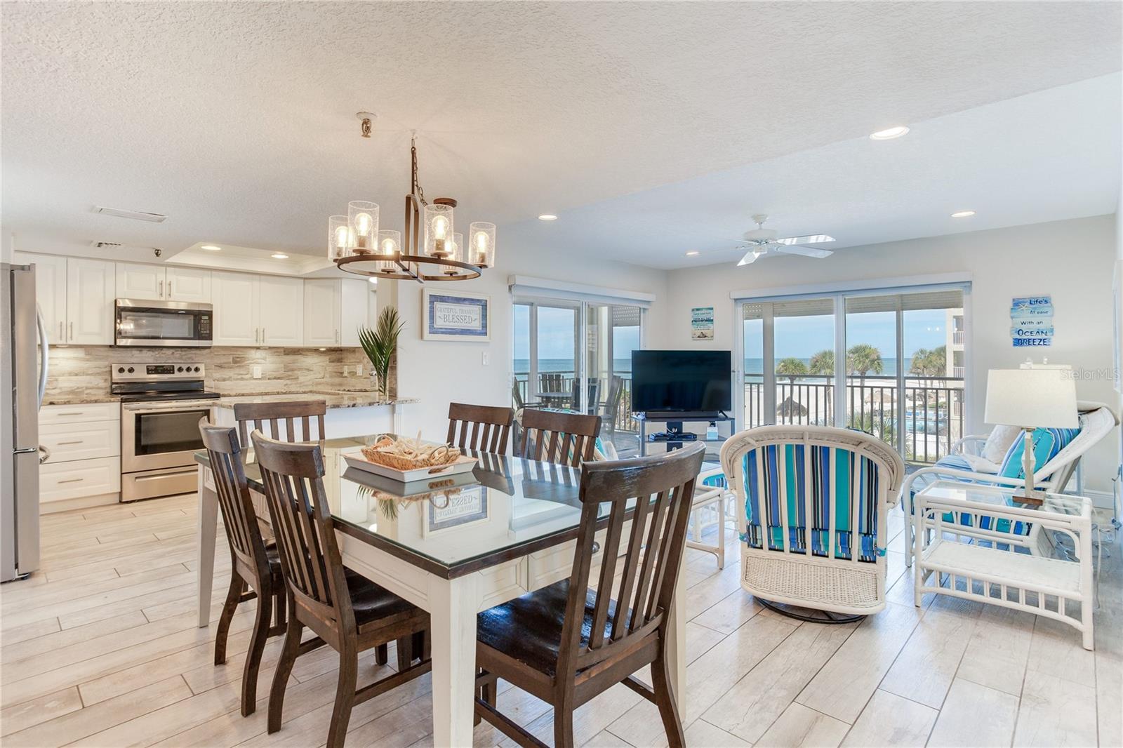 Image 7 of 54 For 17450 Gulf Boulevard 206
