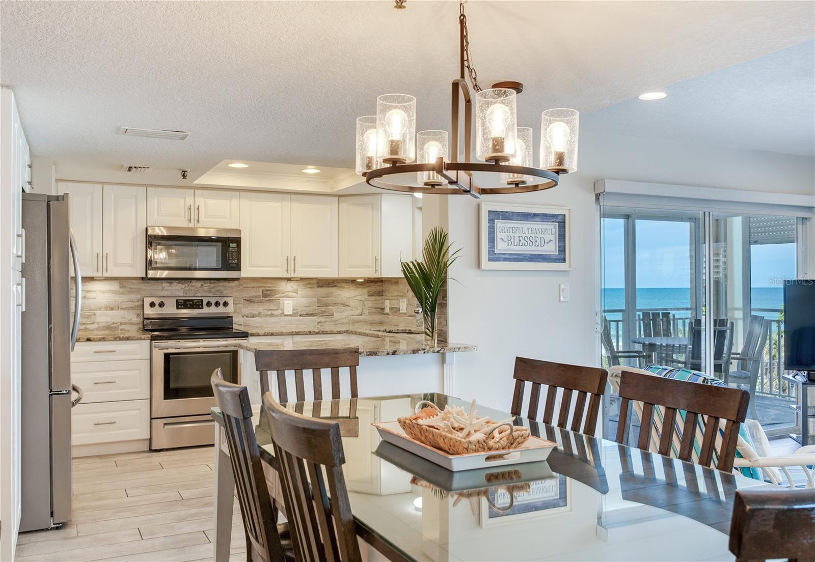 Image 8 of 54 For 17450 Gulf Boulevard 206