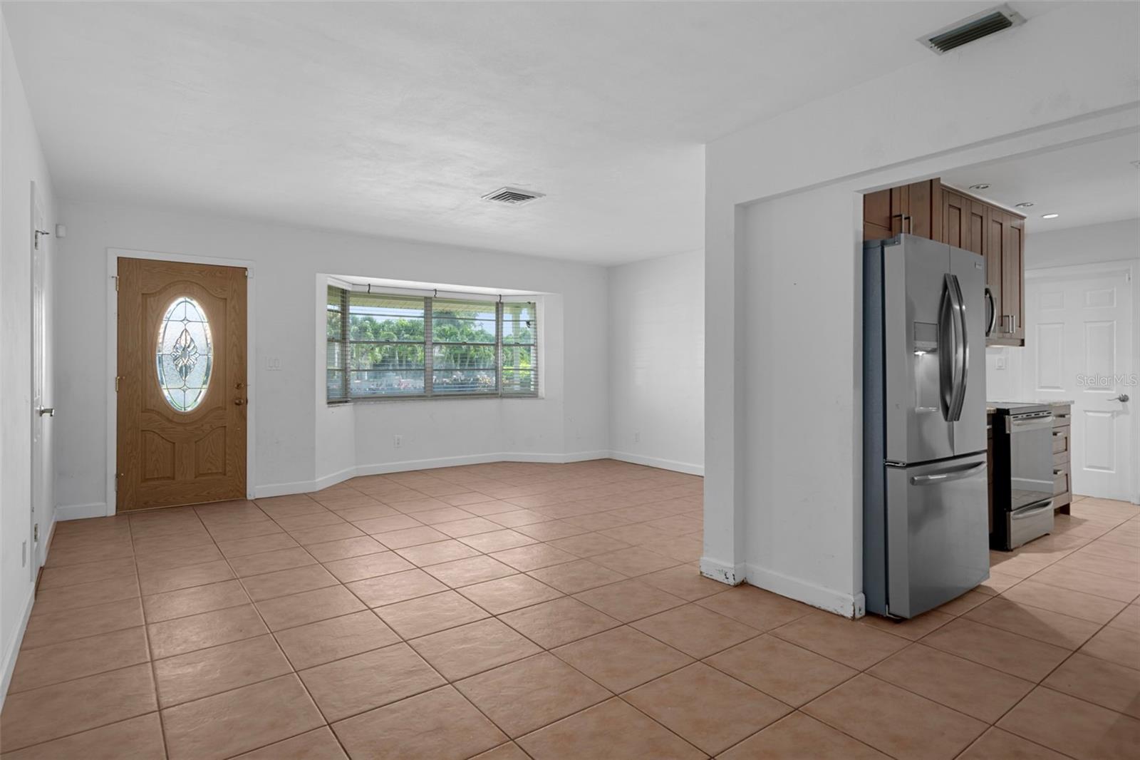 Image 10 of 60 For 1563 Eden Isle Boulevard Ne
