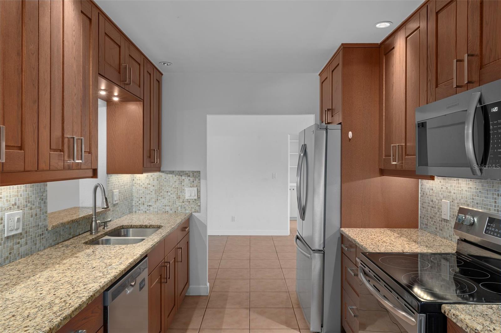 Image 20 of 60 For 1563 Eden Isle Boulevard Ne