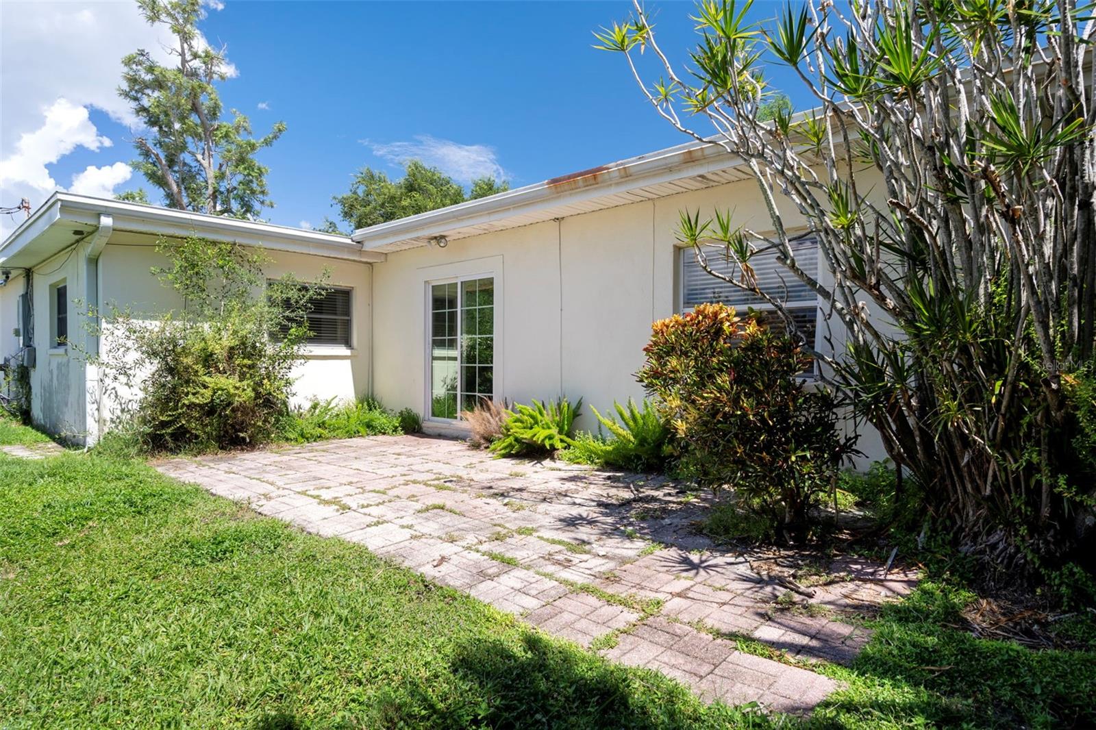 Image 51 of 60 For 1563 Eden Isle Boulevard Ne
