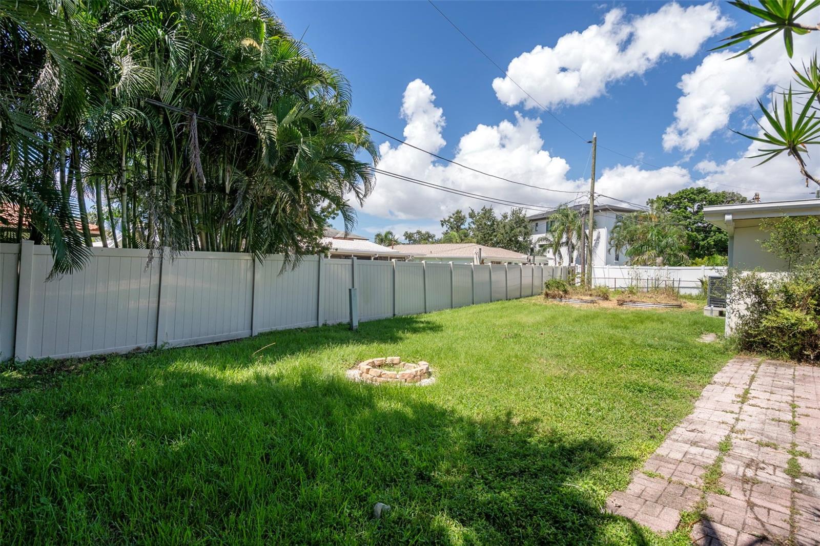 Image 53 of 60 For 1563 Eden Isle Boulevard Ne