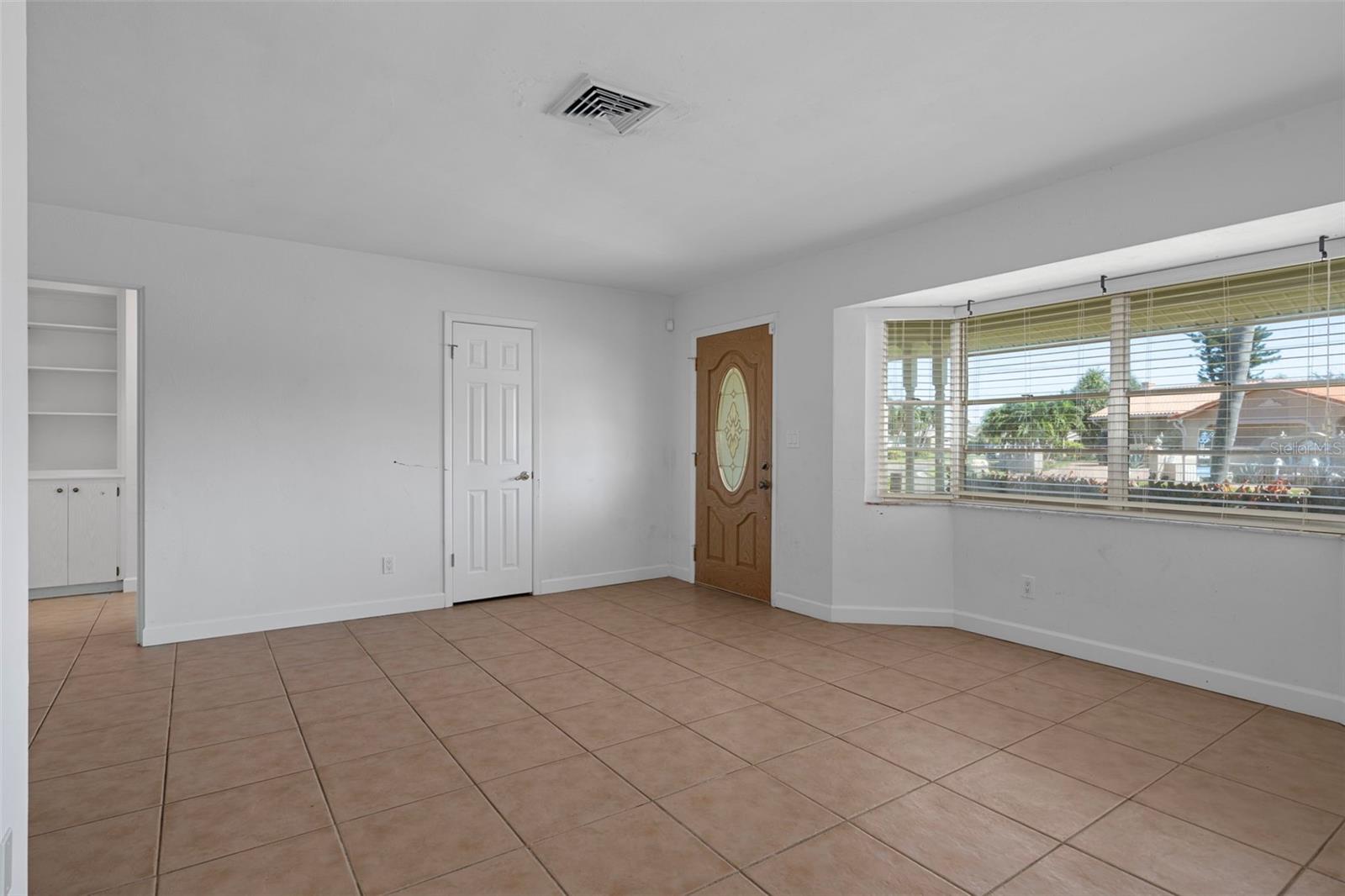 Image 7 of 60 For 1563 Eden Isle Boulevard Ne