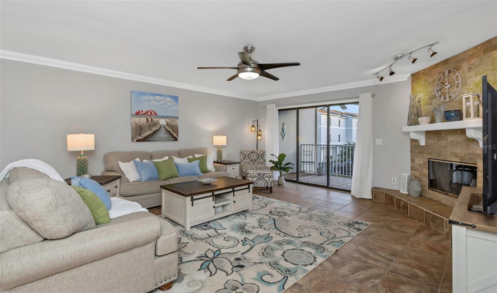 Image 12 of 46 For 745 Pinellas Bayway S 207