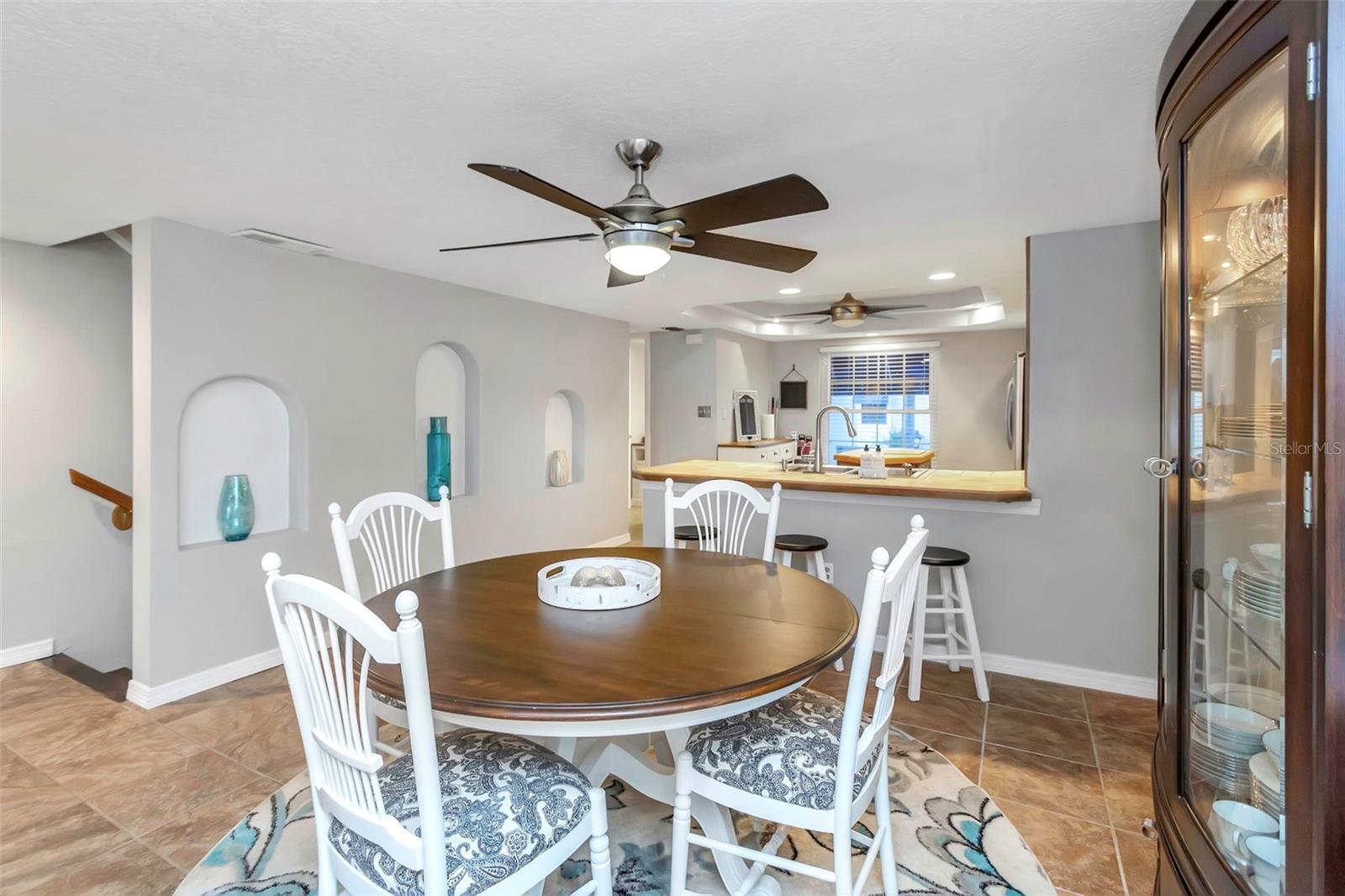 Image 16 of 46 For 745 Pinellas Bayway S 207