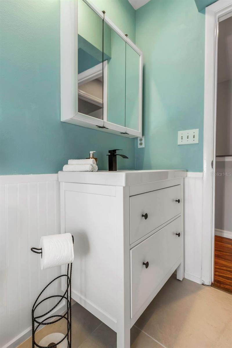 Image 38 of 46 For 745 Pinellas Bayway S 207