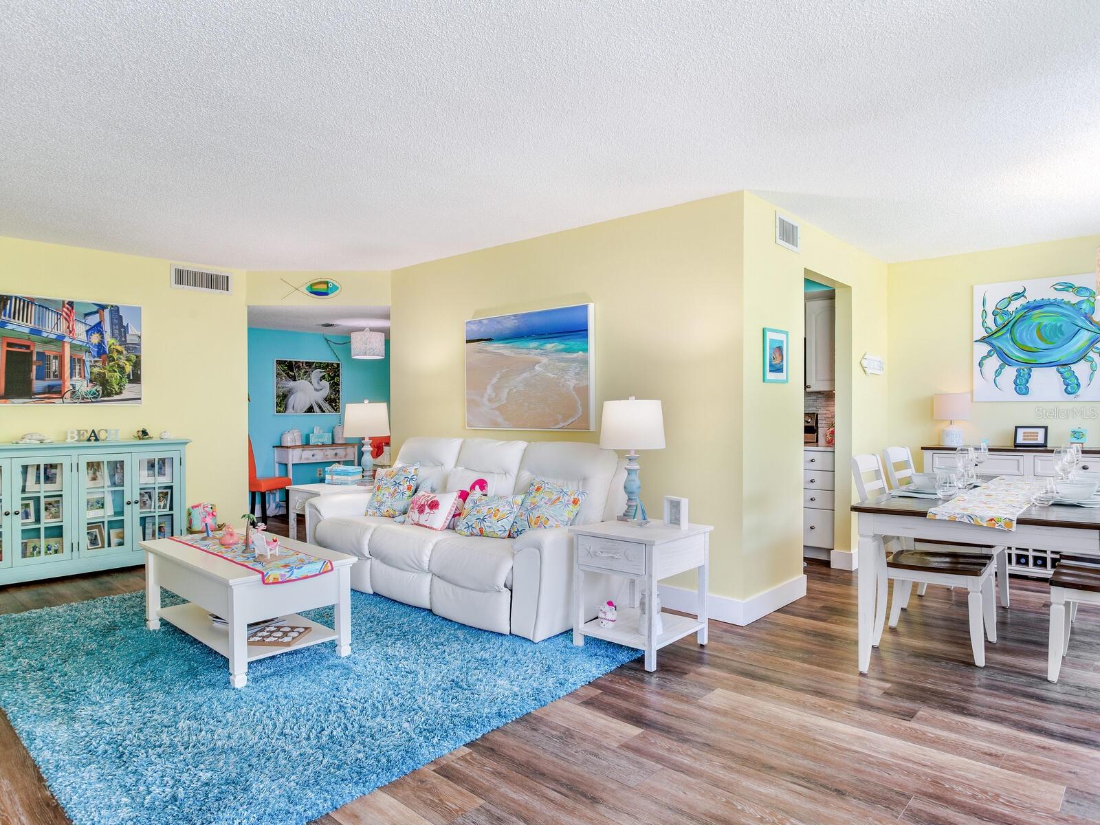 Image 17 of 87 For 660 Island Way 306