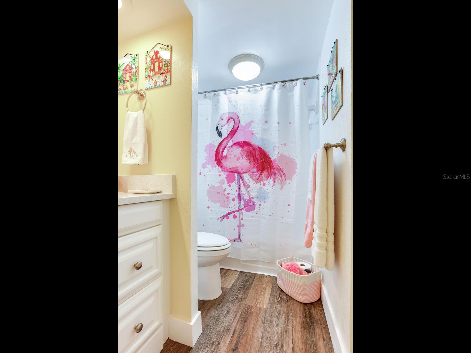 Image 36 of 87 For 660 Island Way 306