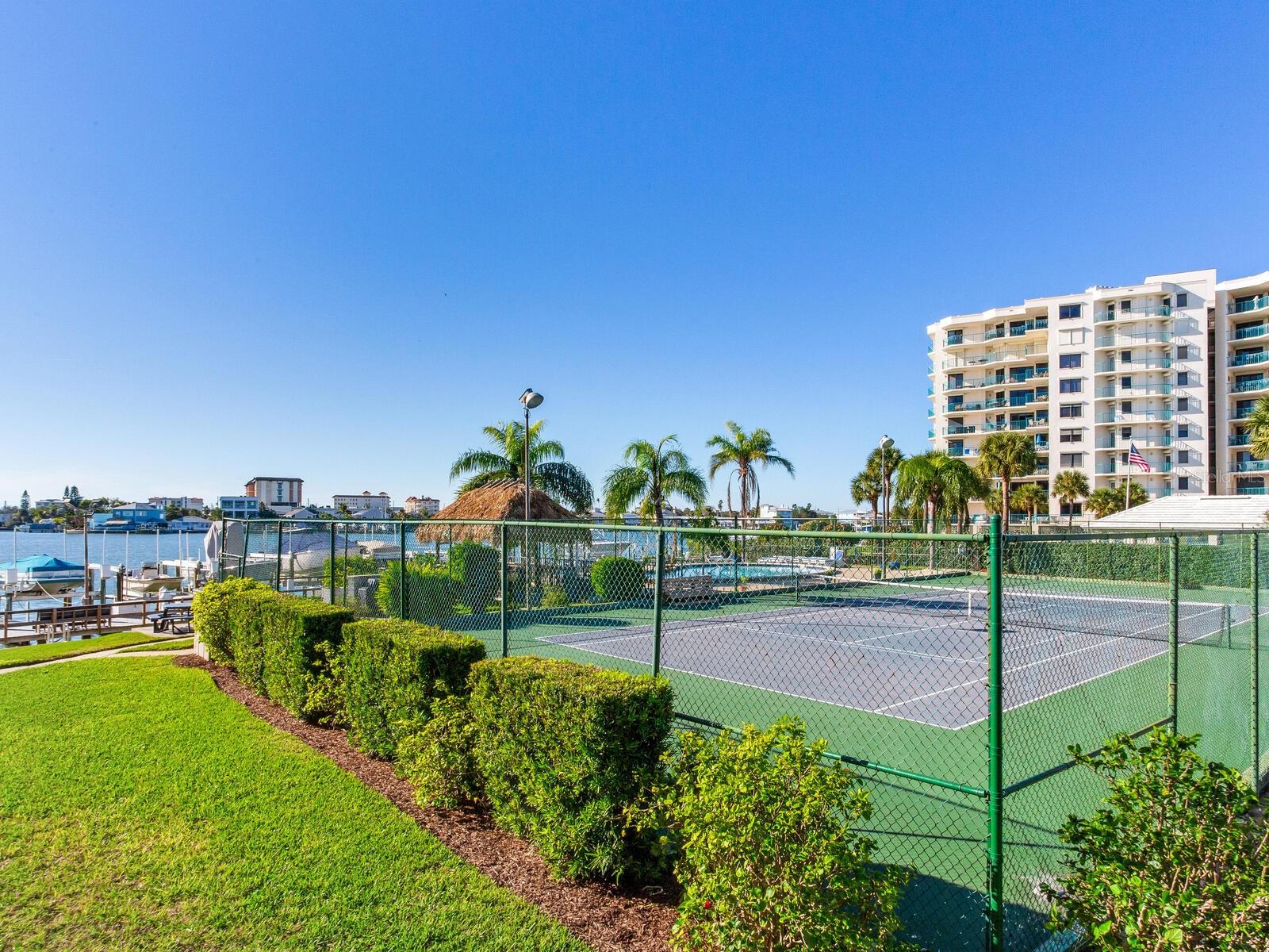 Image 63 of 87 For 660 Island Way 306