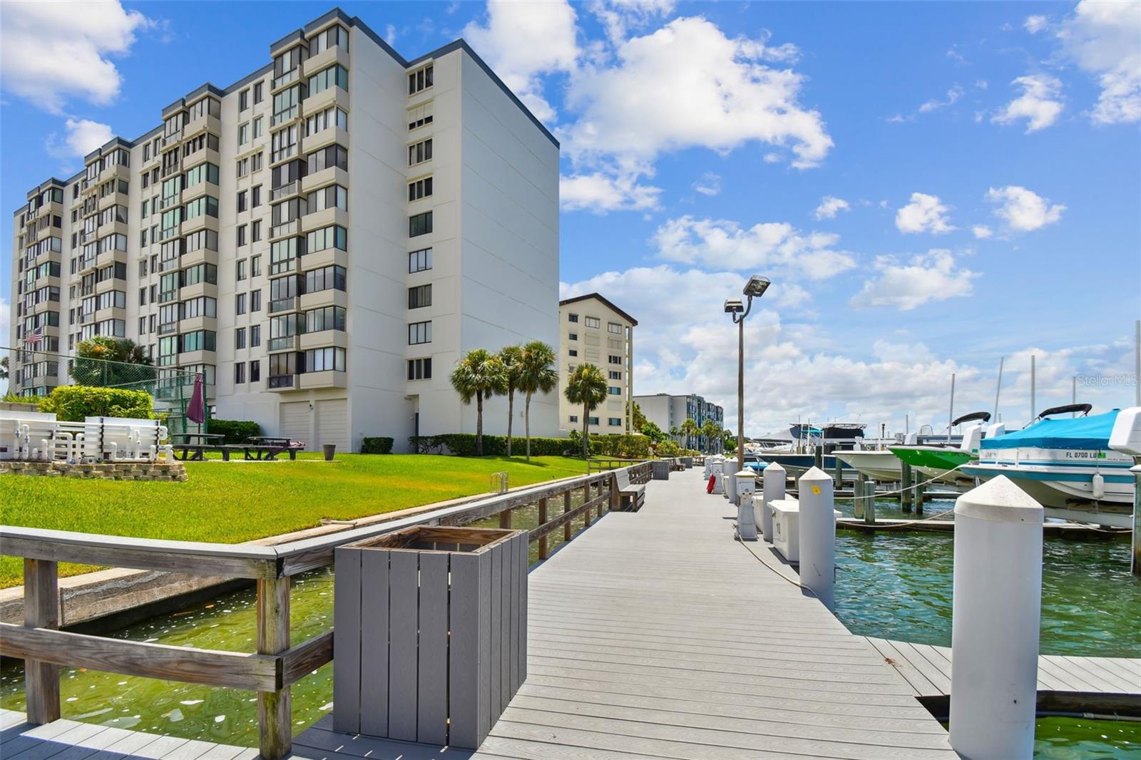 Image 71 of 87 For 660 Island Way 306