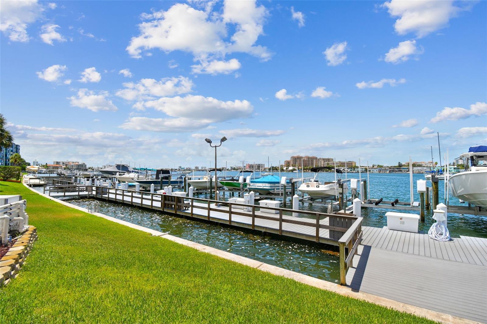 Image 9 of 87 For 660 Island Way 306
