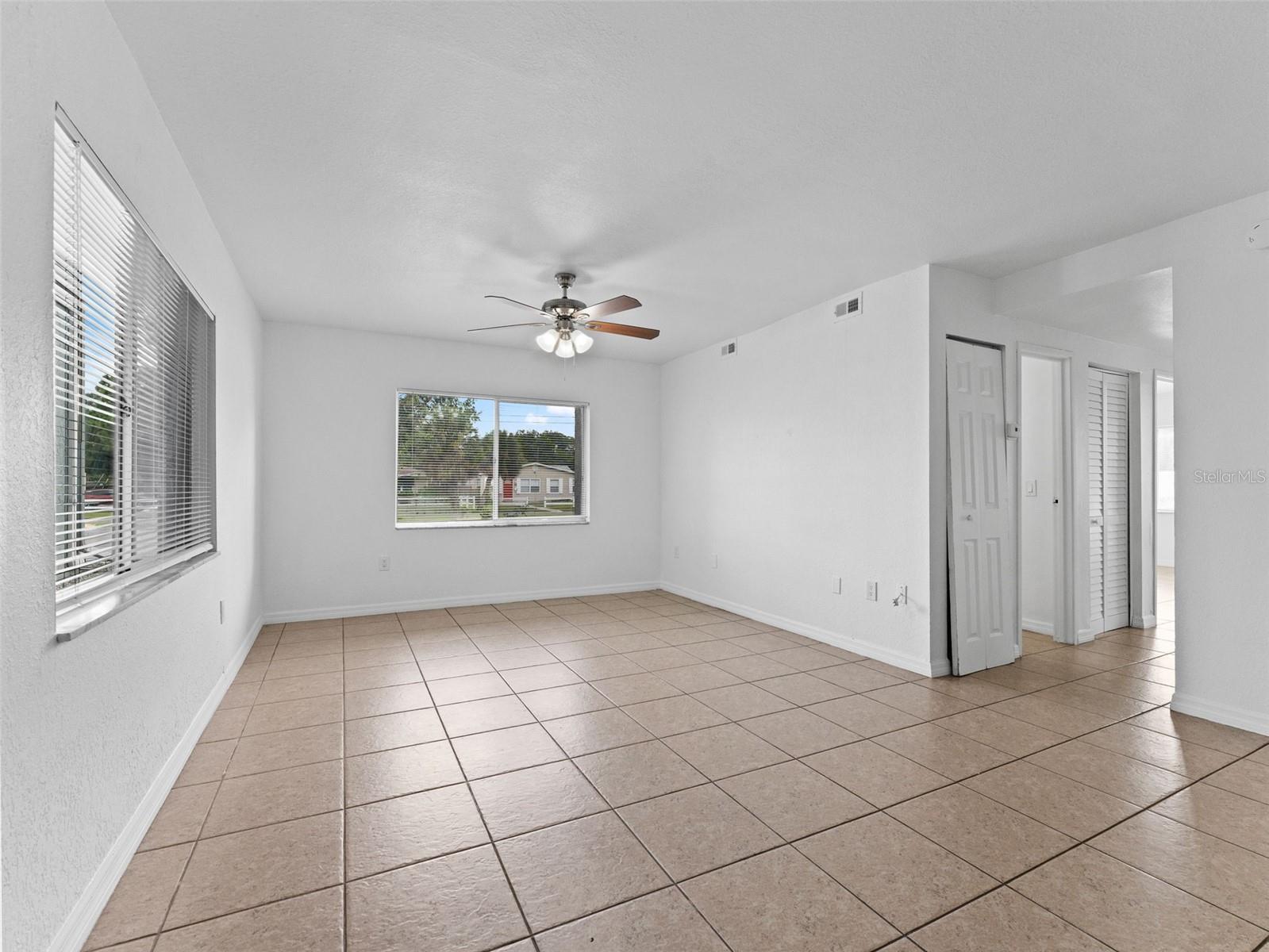 Image 10 of 73 For 335 47th Avenue N