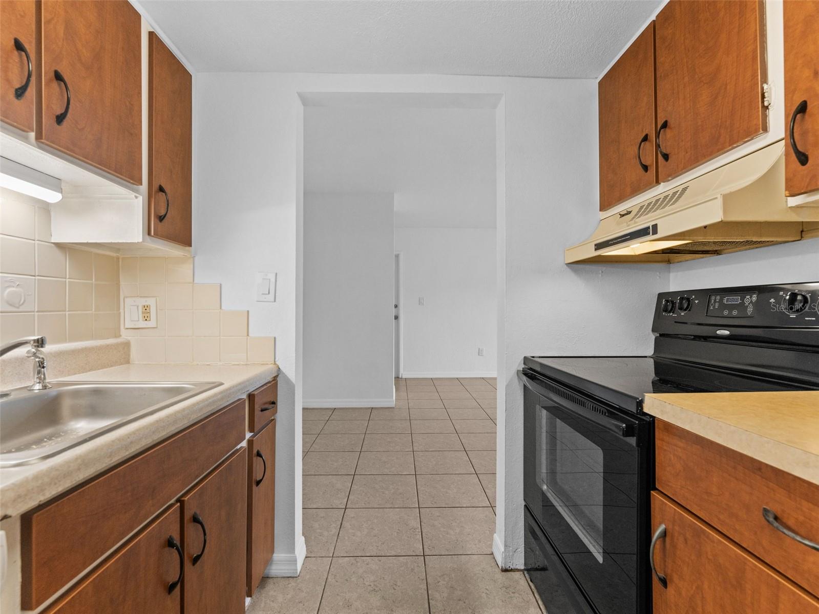 Image 16 of 73 For 335 47th Avenue N