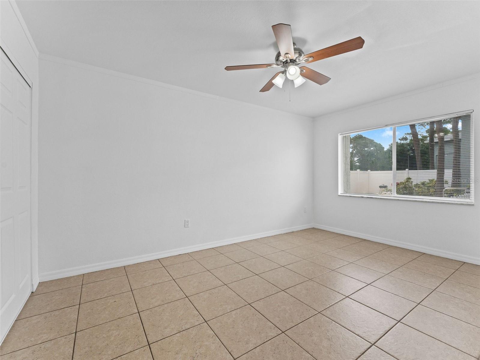 Image 17 of 73 For 335 47th Avenue N