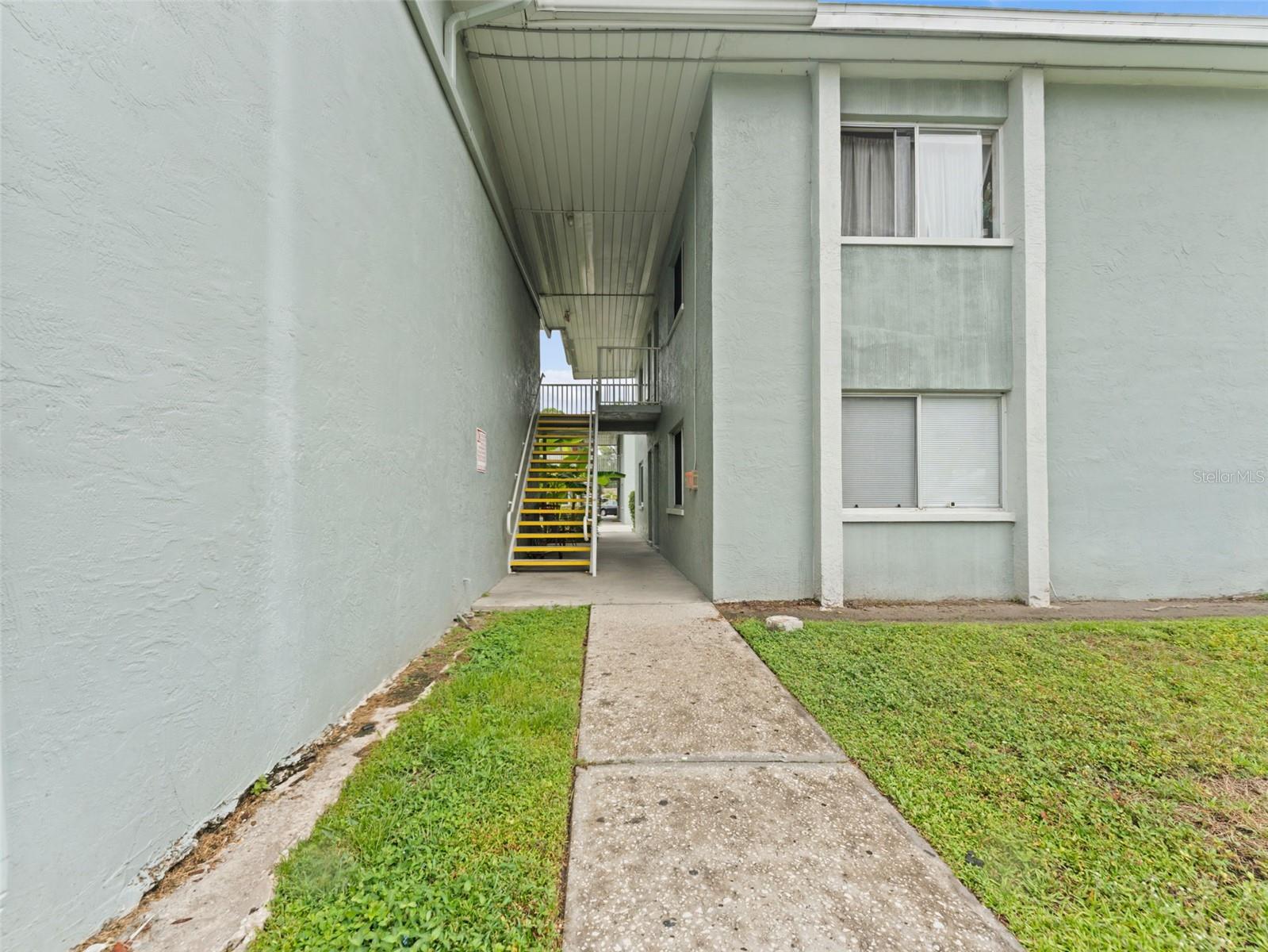 Image 26 of 73 For 335 47th Avenue N