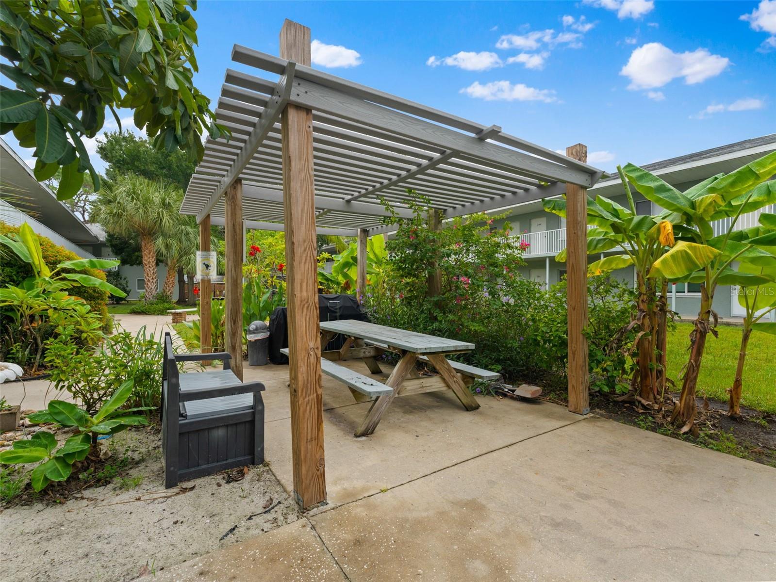 Image 29 of 73 For 335 47th Avenue N