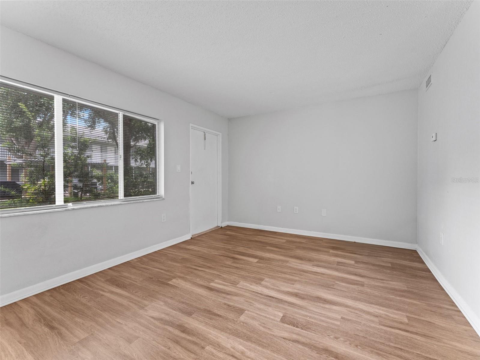 Image 35 of 73 For 335 47th Avenue N