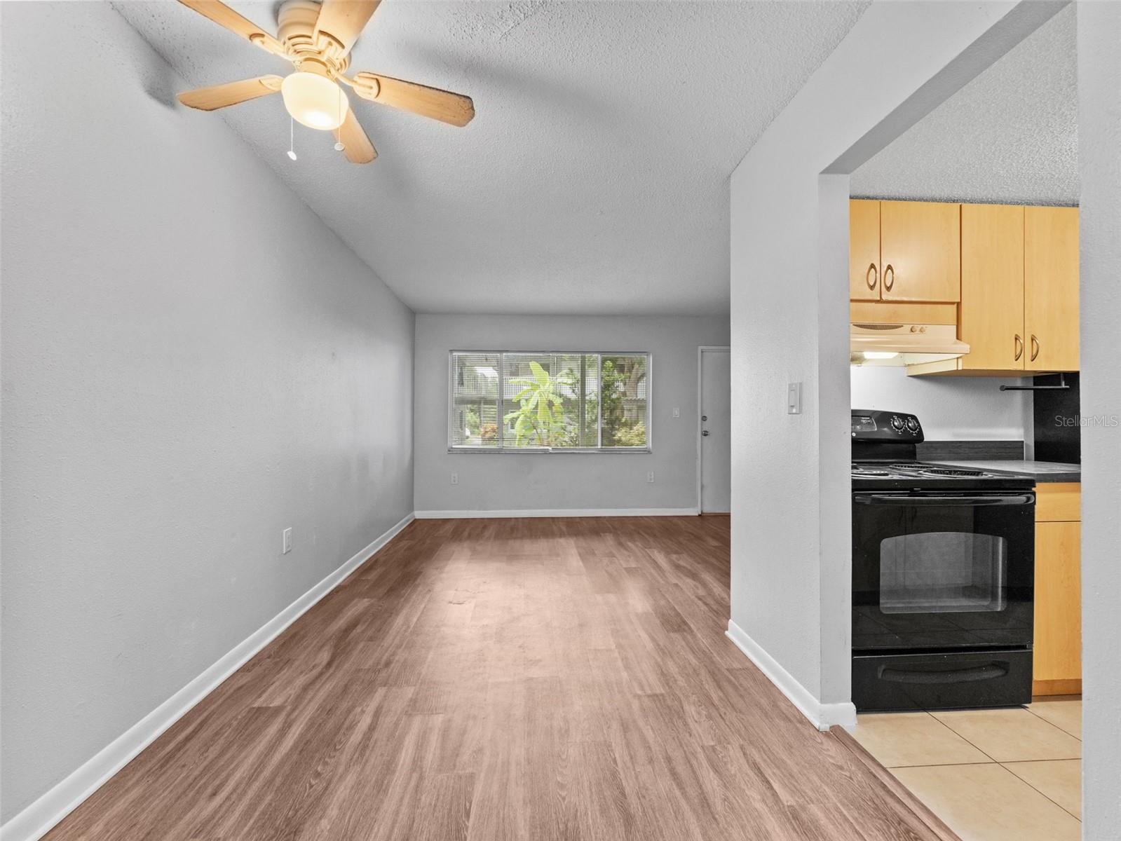 Image 37 of 73 For 335 47th Avenue N