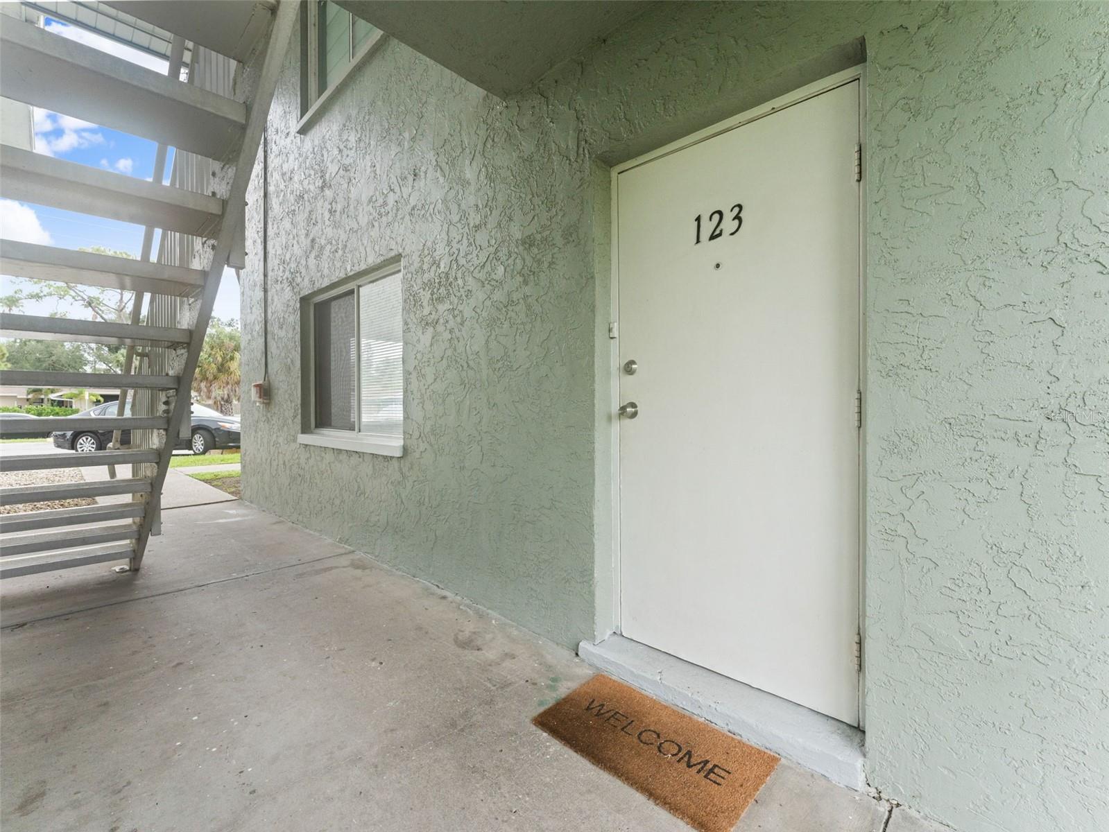 Image 8 of 73 For 335 47th Avenue N