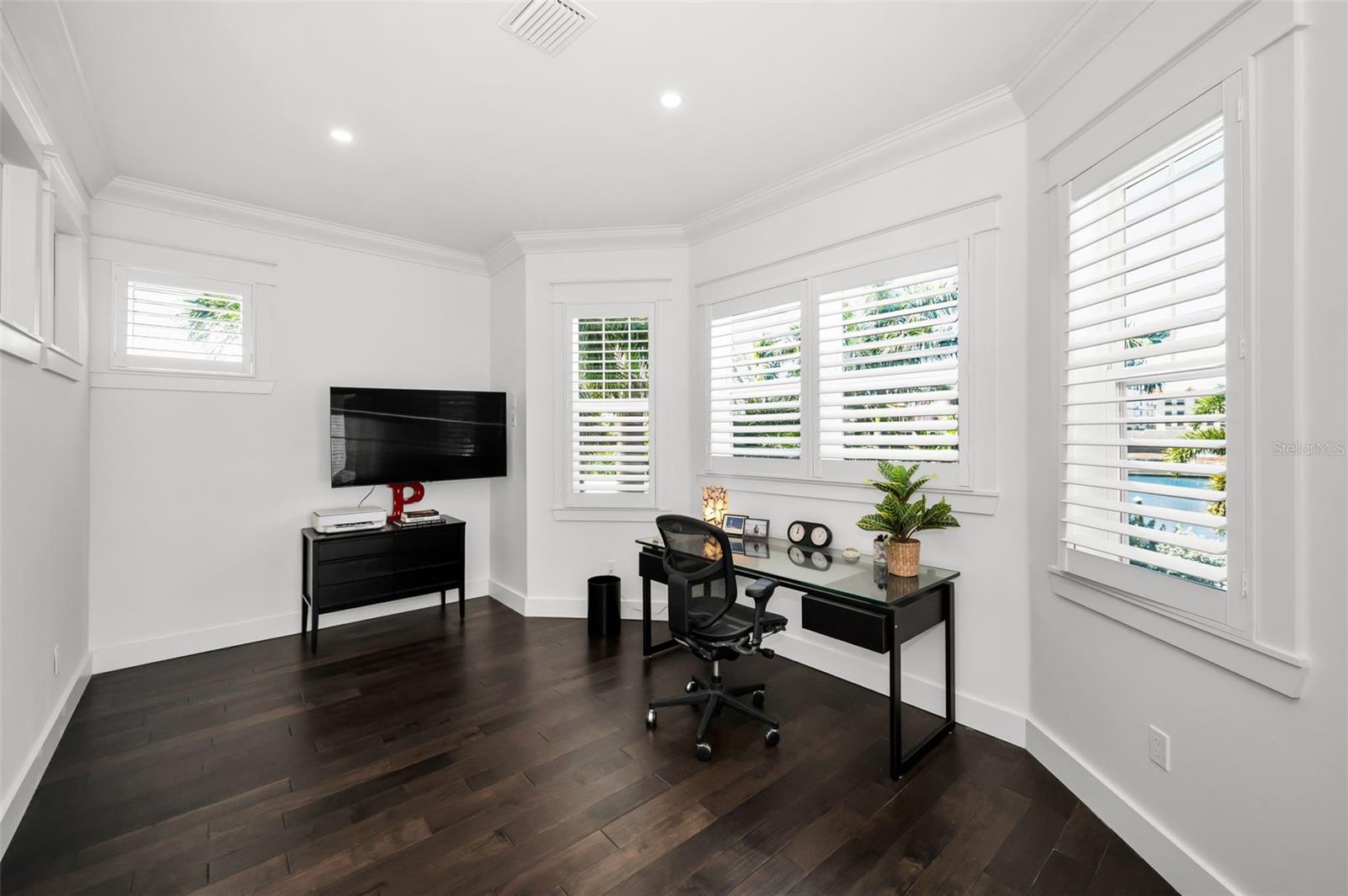 Image 33 of 74 For 4250 Belle Vista Drive