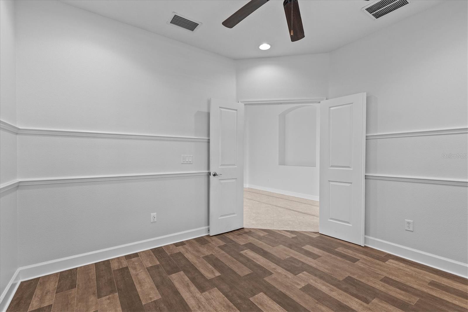 Image 11 of 51 For 11008 Wembley Landing Drive