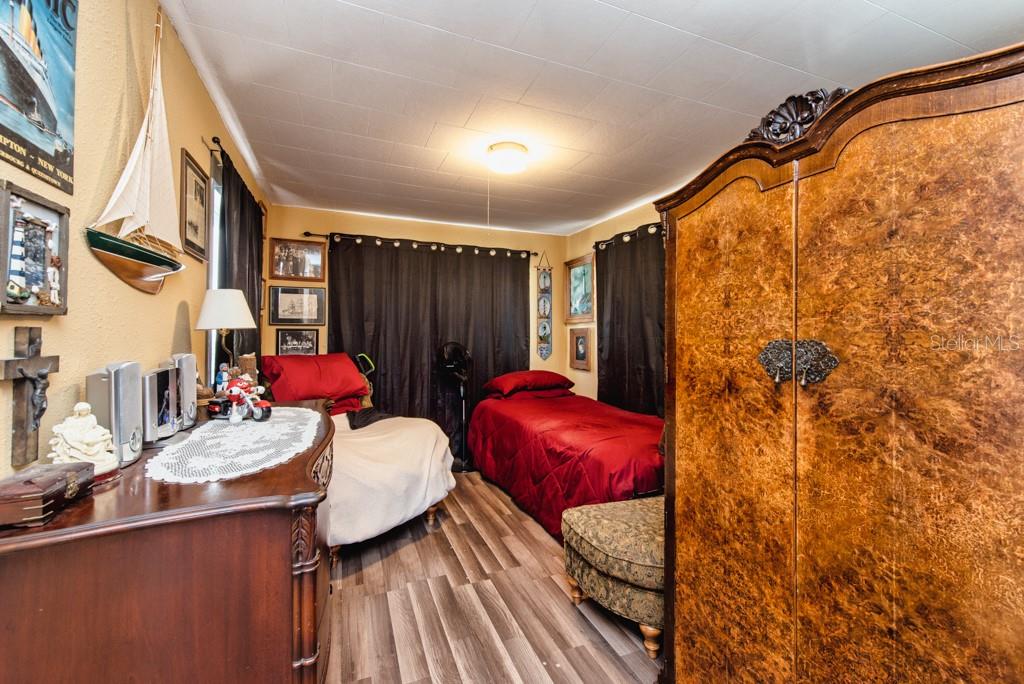 Image 12 of 40 For 4851 Gandy Boulevard B3l18