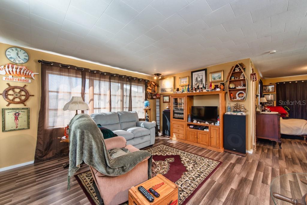 Image 2 of 40 For 4851 Gandy Boulevard B3l18