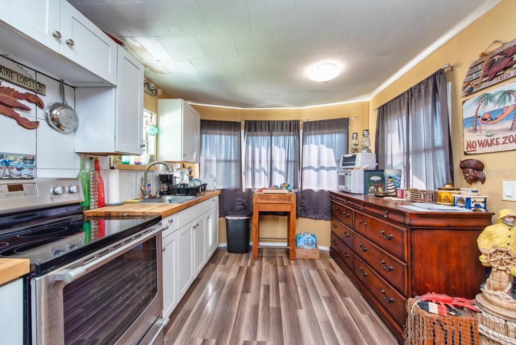 Image 9 of 40 For 4851 Gandy Boulevard B3l18