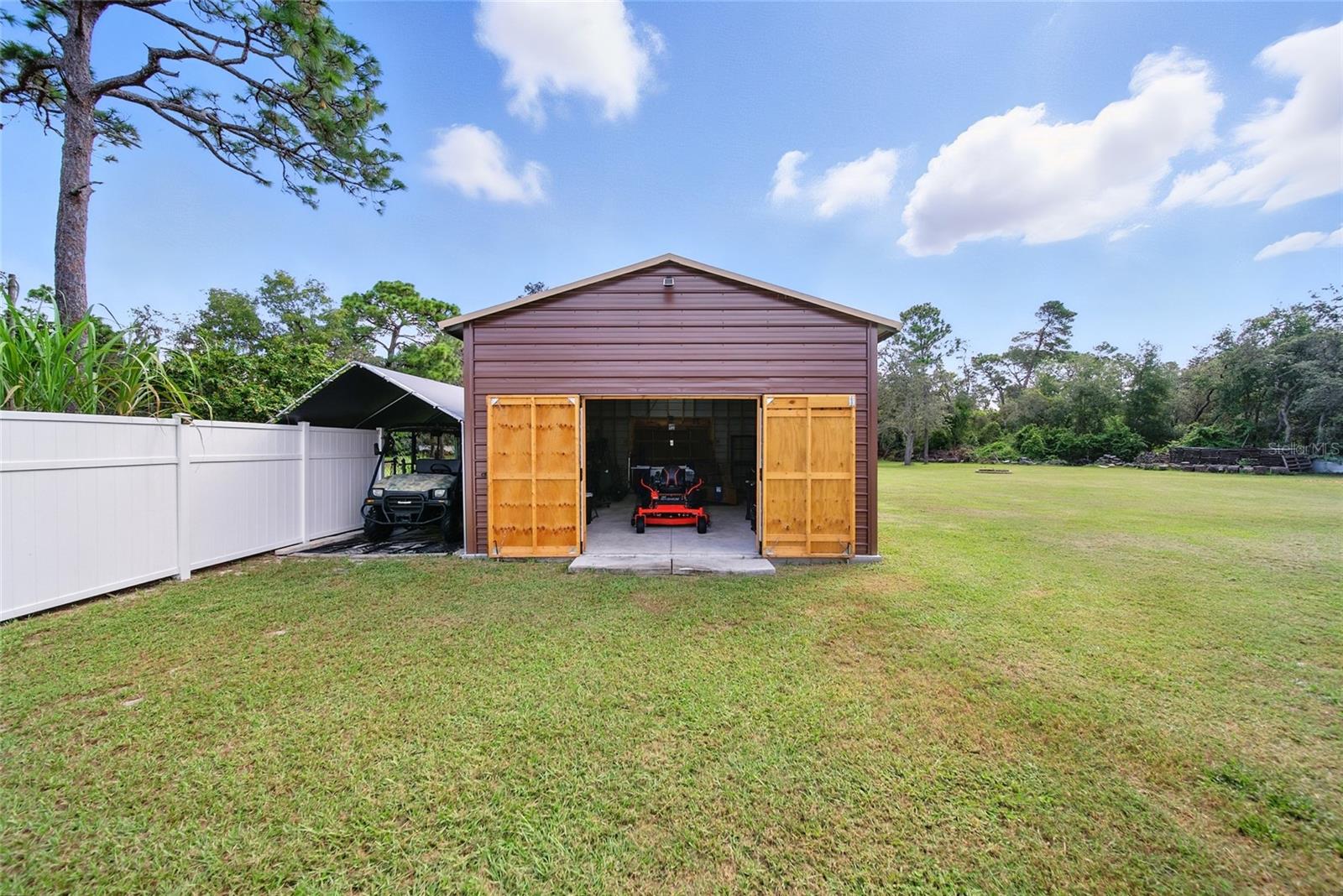 Listing photo id 30 for 8248 Tanglewood Drive