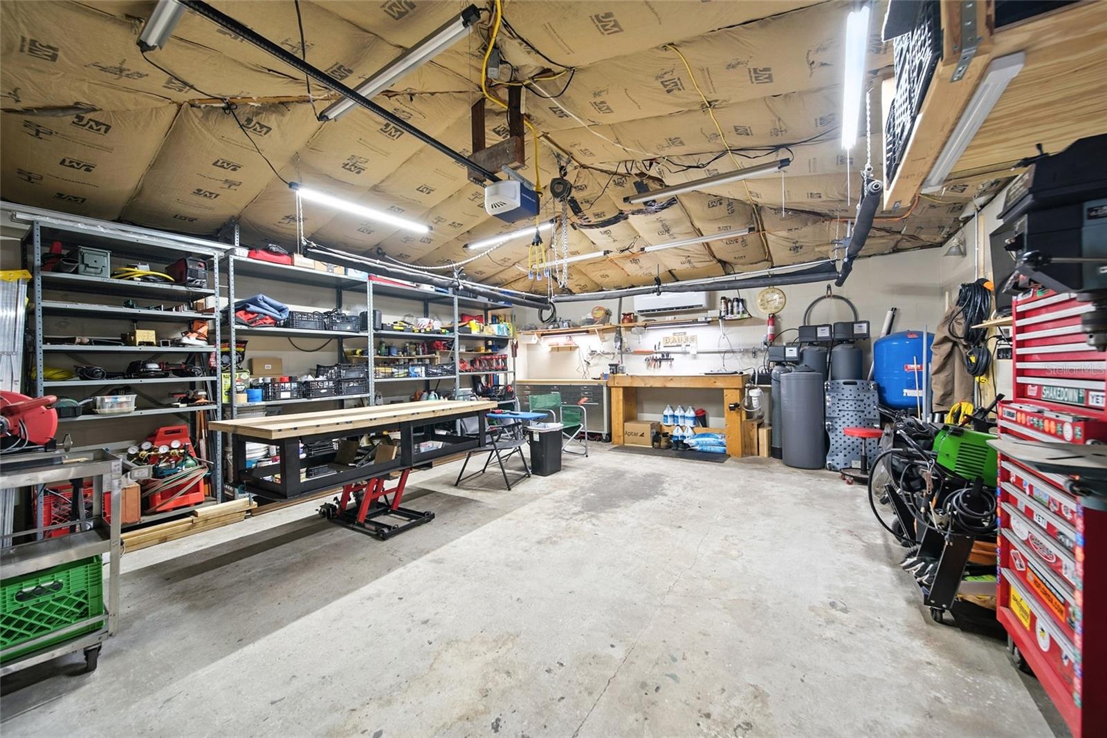 Listing photo id 32 for 8248 Tanglewood Drive