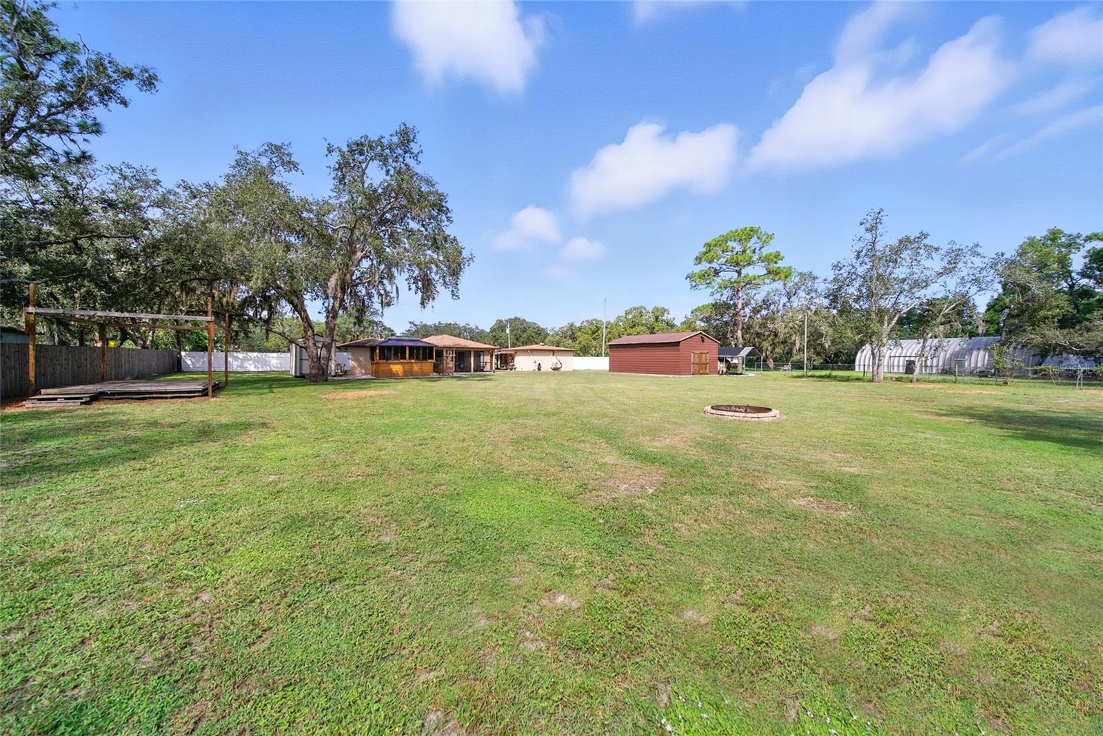 Listing photo id 35 for 8248 Tanglewood Drive