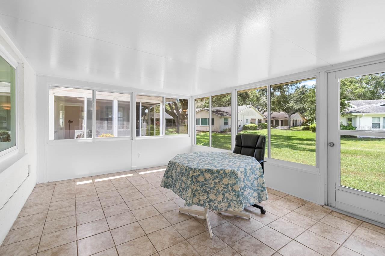 Image 16 of 50 For 2109 Harleston Place 2109