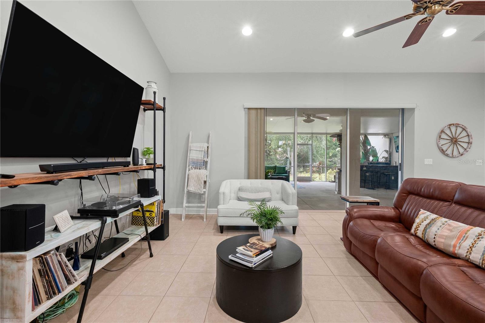Image 13 of 70 For 13921 Curley Road