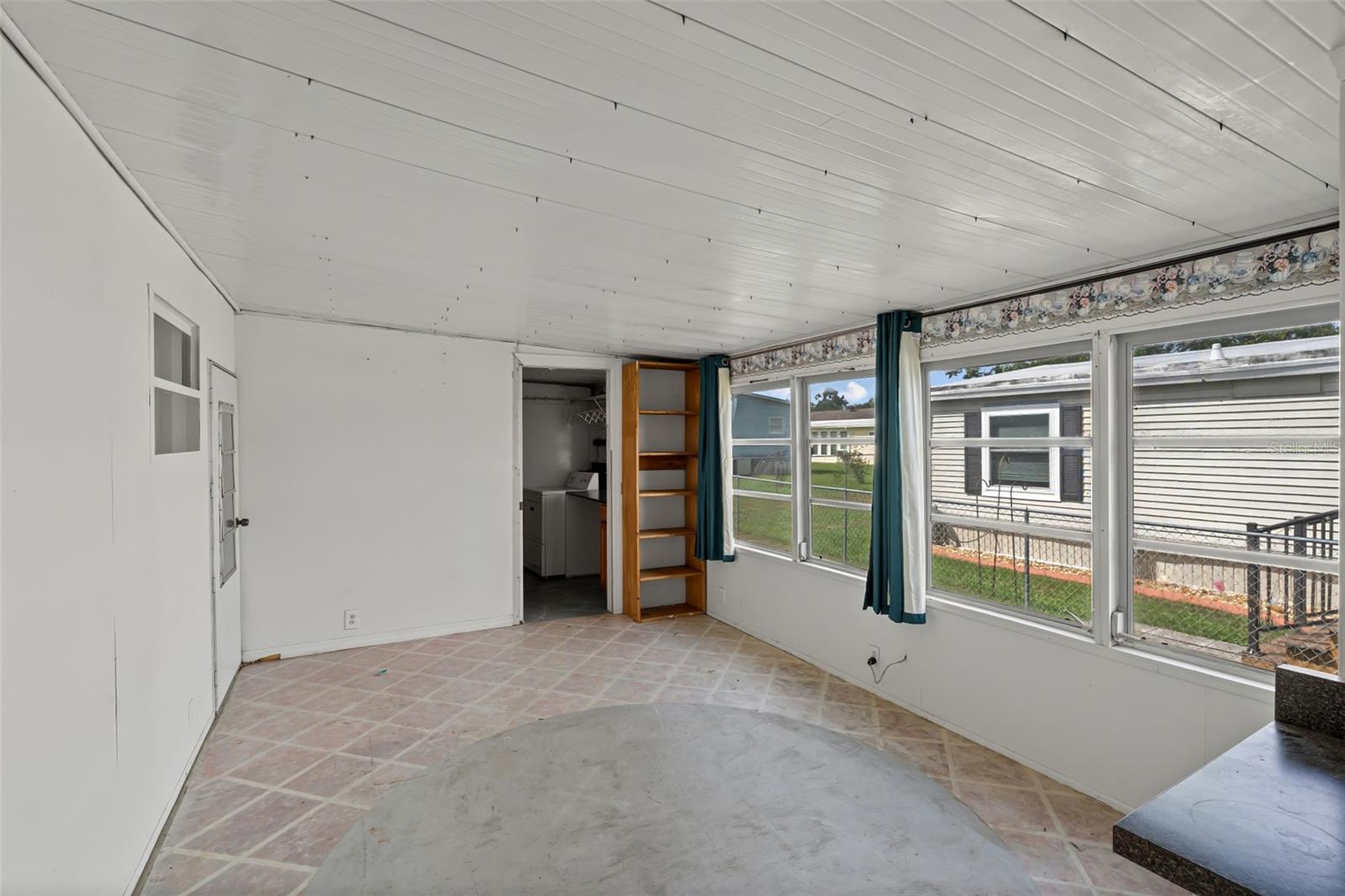 Image 5 of 24 For 12328 George Drive