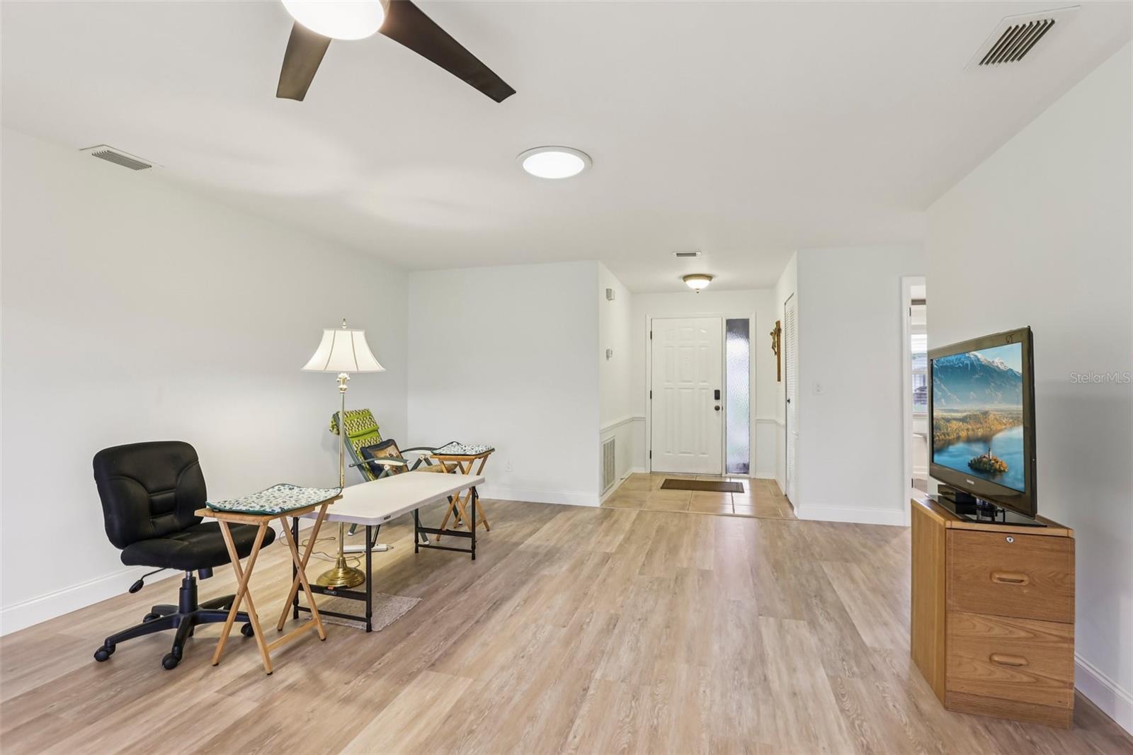 Image 4 of 56 For 2603 Lancaster Drive