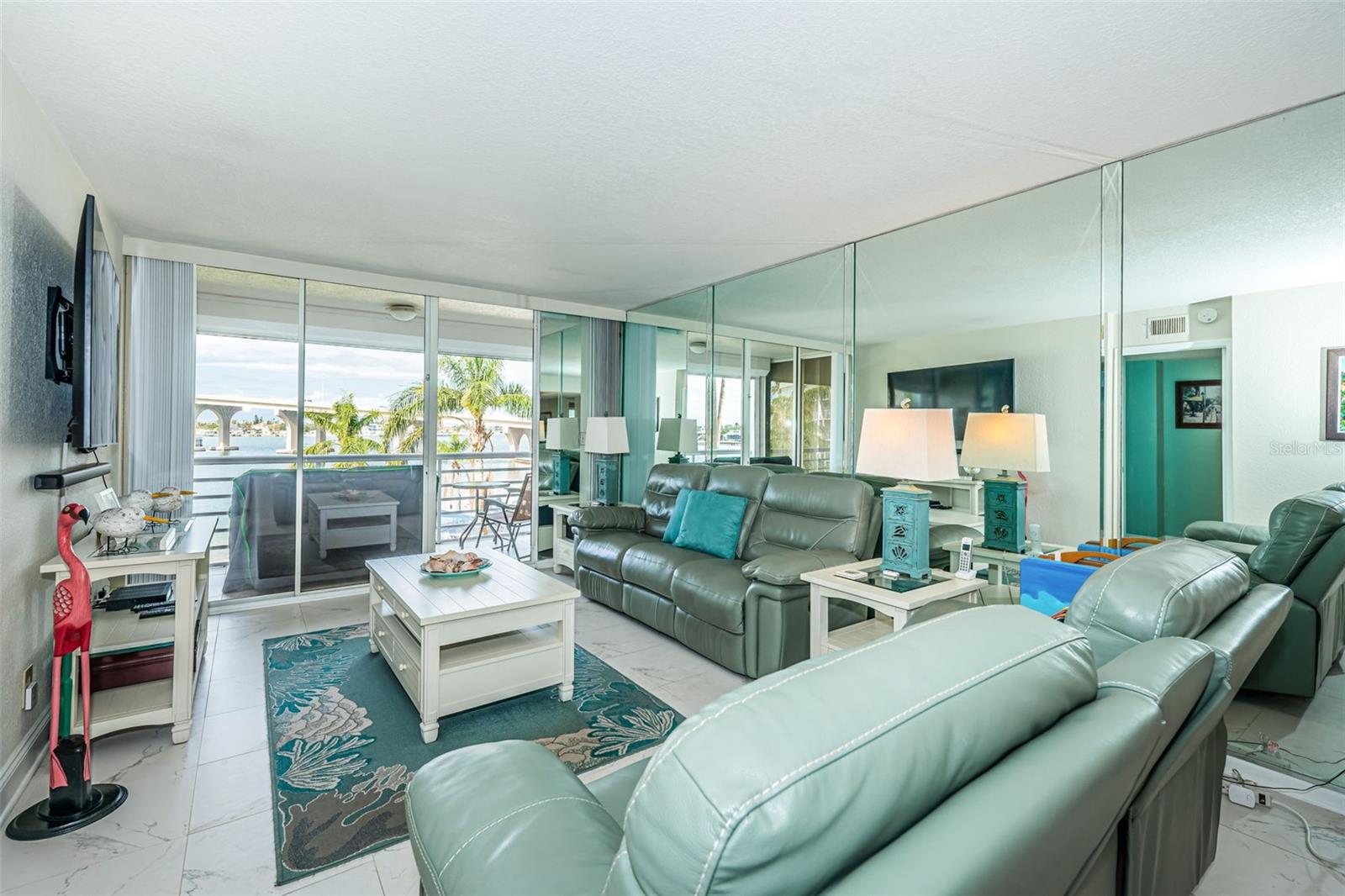 Image 12 of 48 For 5901 Bahia Del Mar Circle 321