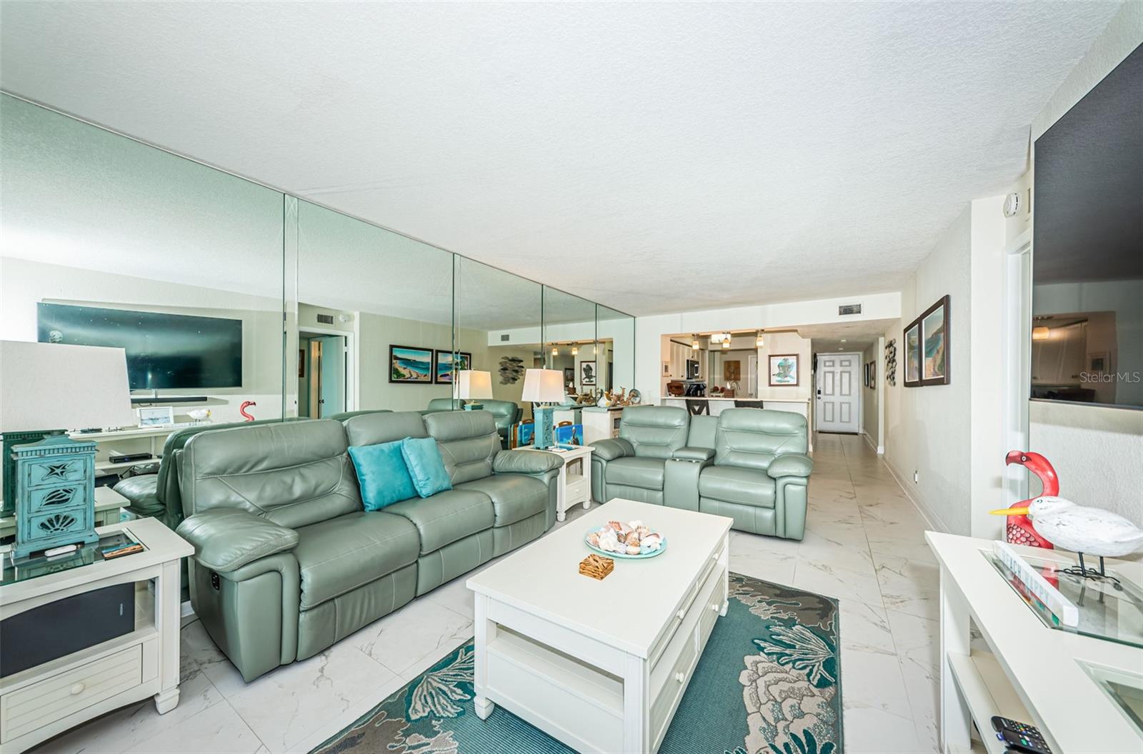 Image 13 of 48 For 5901 Bahia Del Mar Circle 321