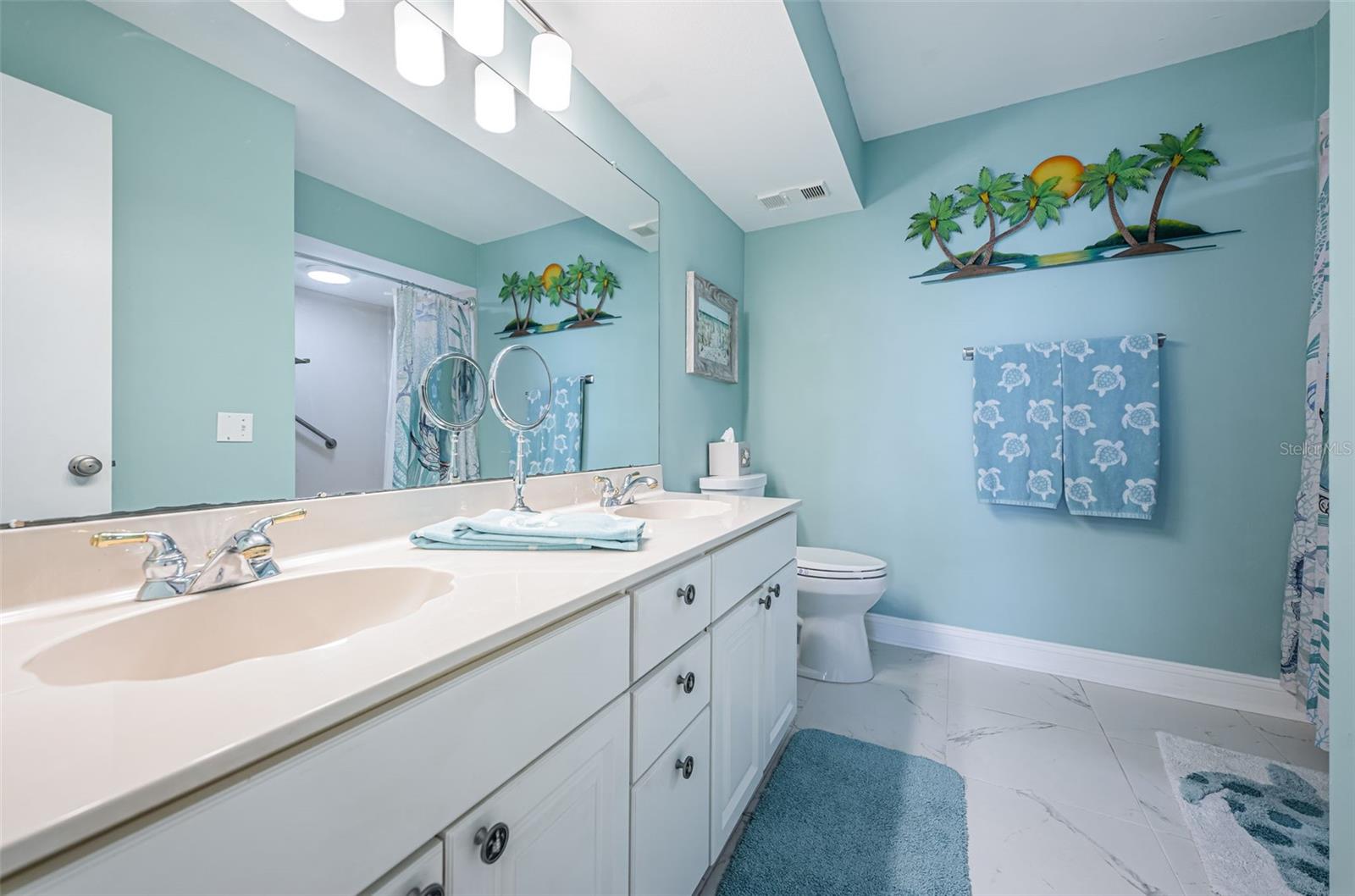 Image 22 of 48 For 5901 Bahia Del Mar Circle 321