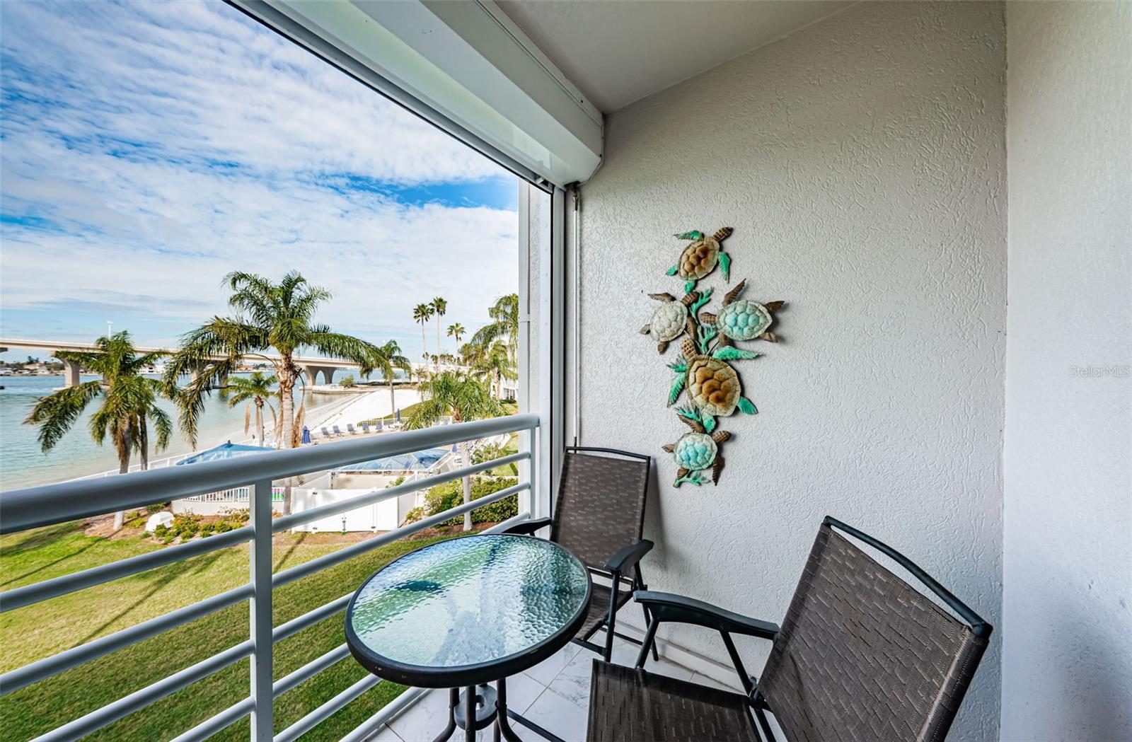 Image 31 of 48 For 5901 Bahia Del Mar Circle 321