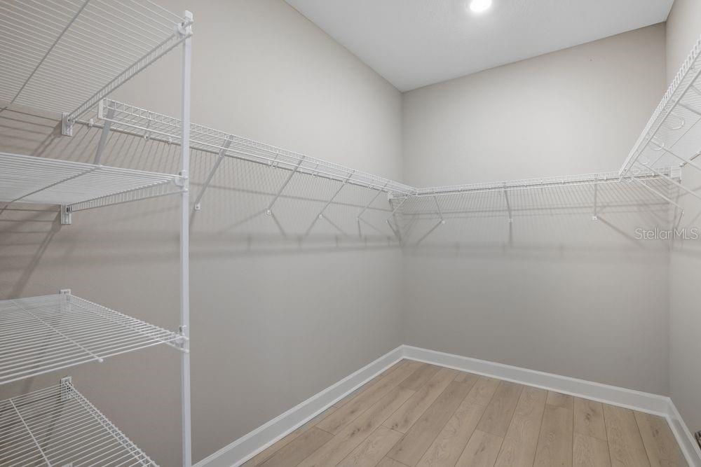 Image 19 of 53 For 7727 Caspian Street