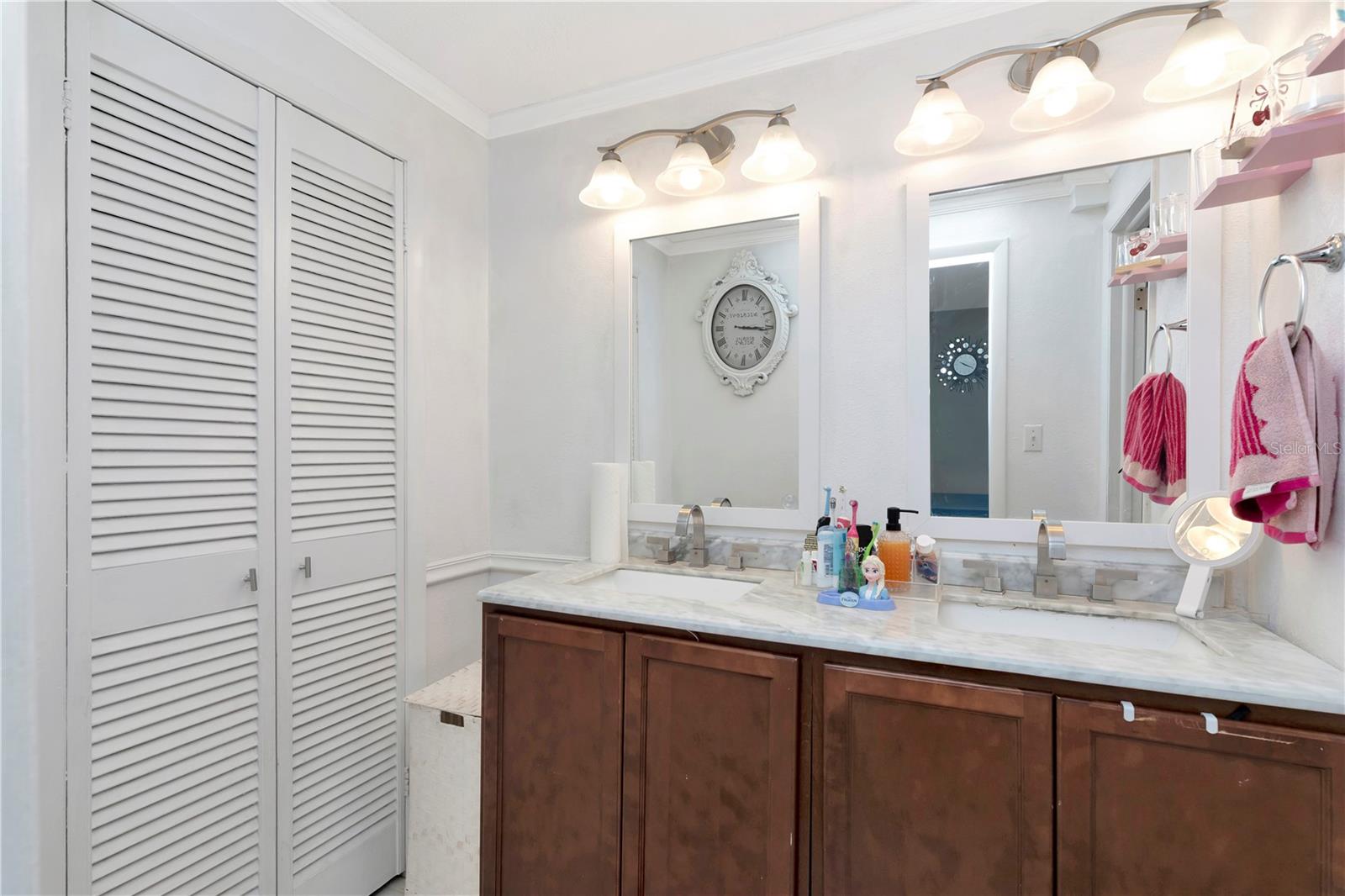 Image 16 of 25 For 7543 Abonado Road