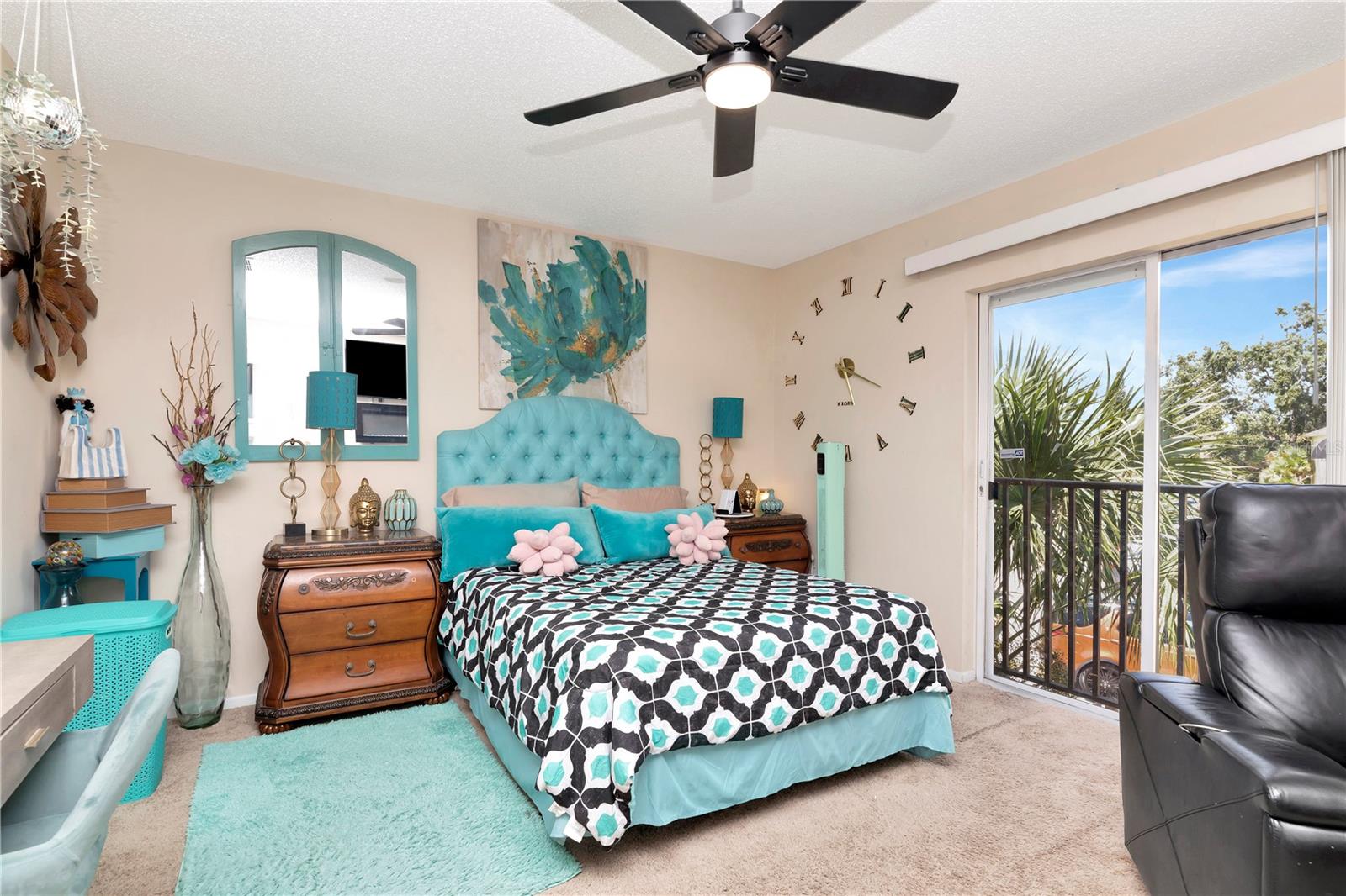 Image 17 of 25 For 7543 Abonado Road