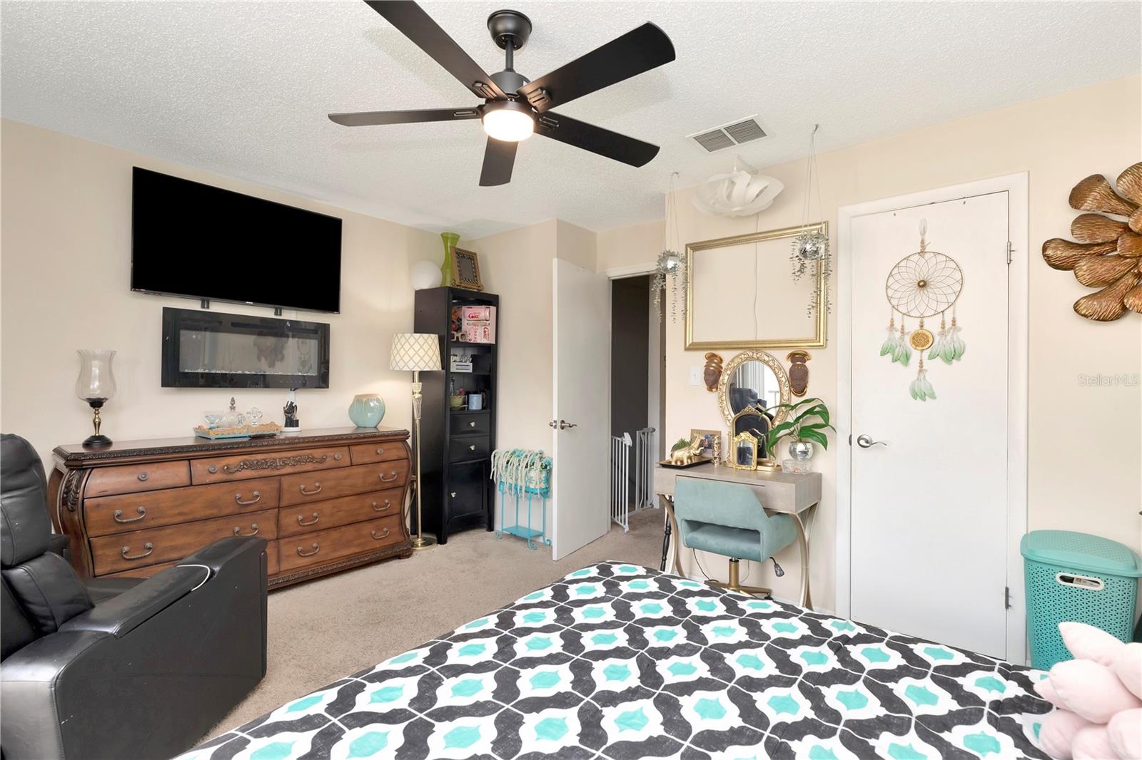 Image 19 of 25 For 7543 Abonado Road
