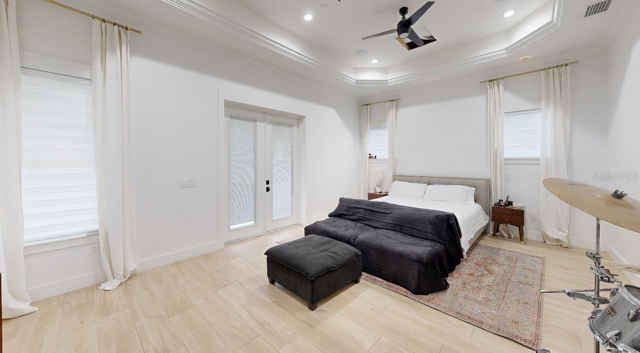 Listing photo id 10 for 8241 Cass Road