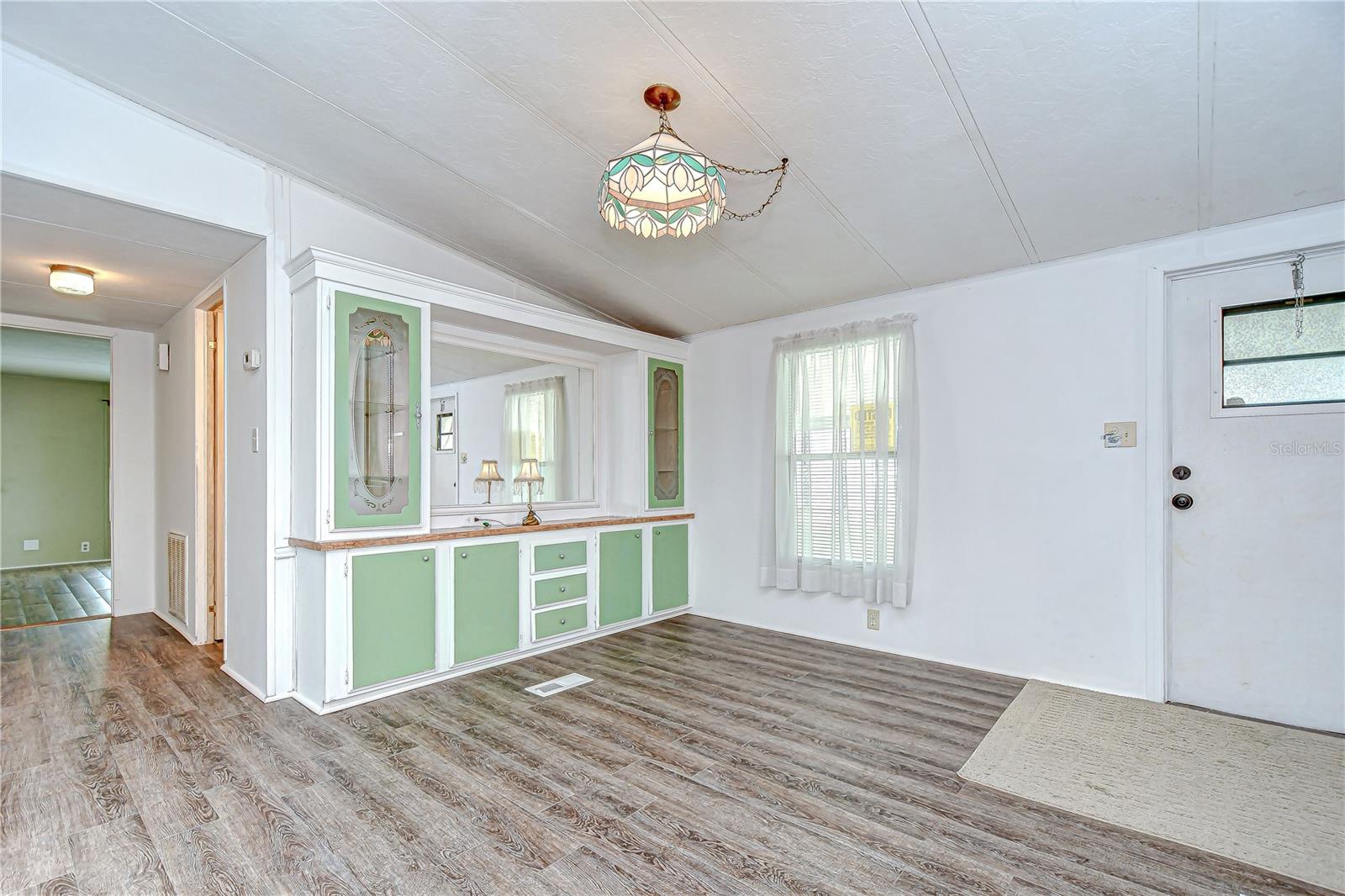 Image 13 of 41 For 3931 Chris Drive
