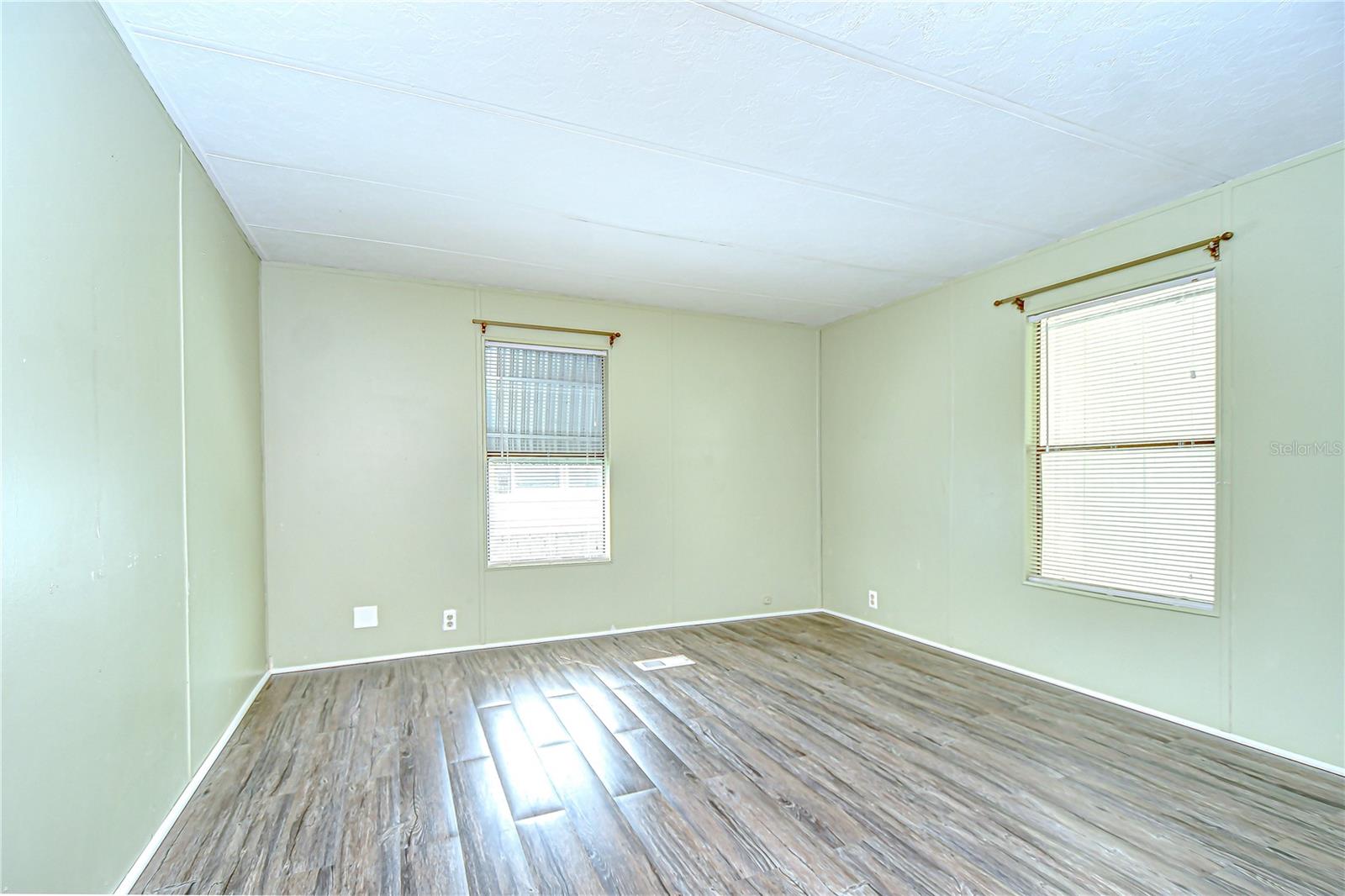 Image 15 of 41 For 3931 Chris Drive
