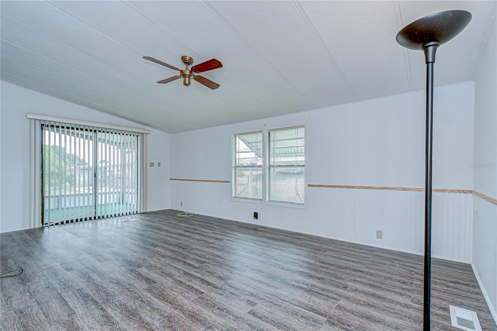 Image 8 of 41 For 3931 Chris Drive