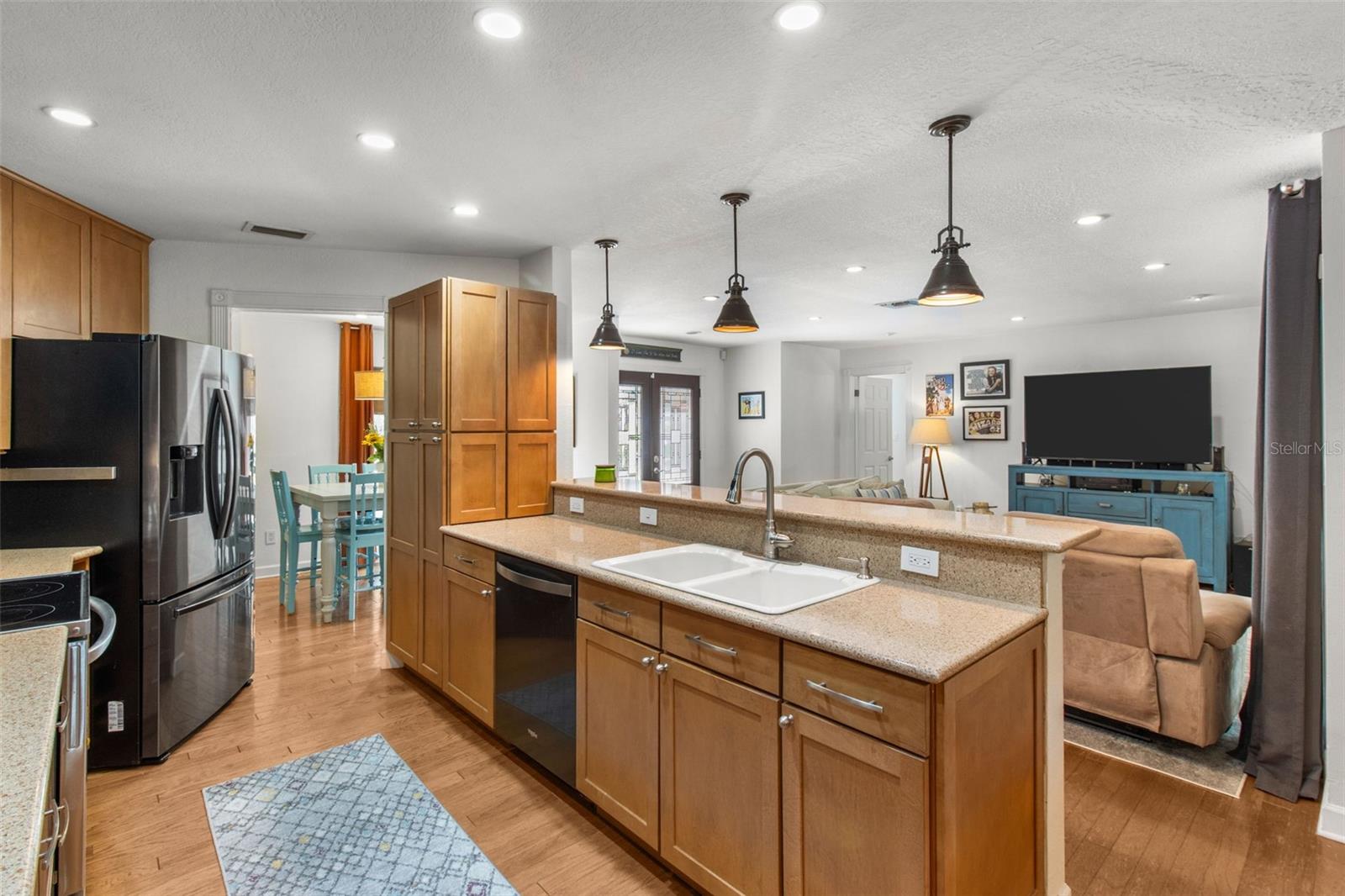 Image 16 of 57 For 20 Pinewood Circle