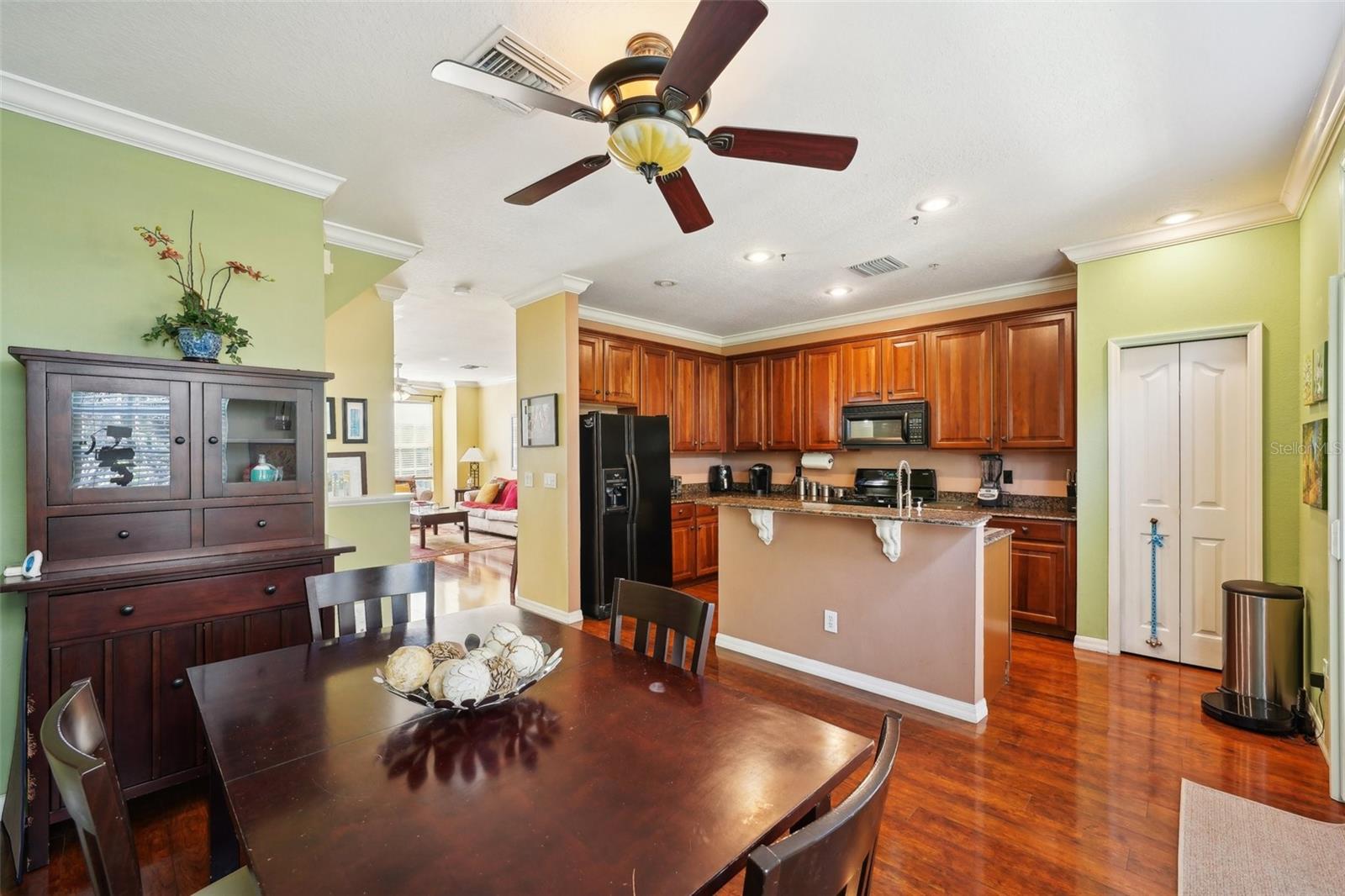Image 12 of 76 For 2947 Bayshore Pointe Drive