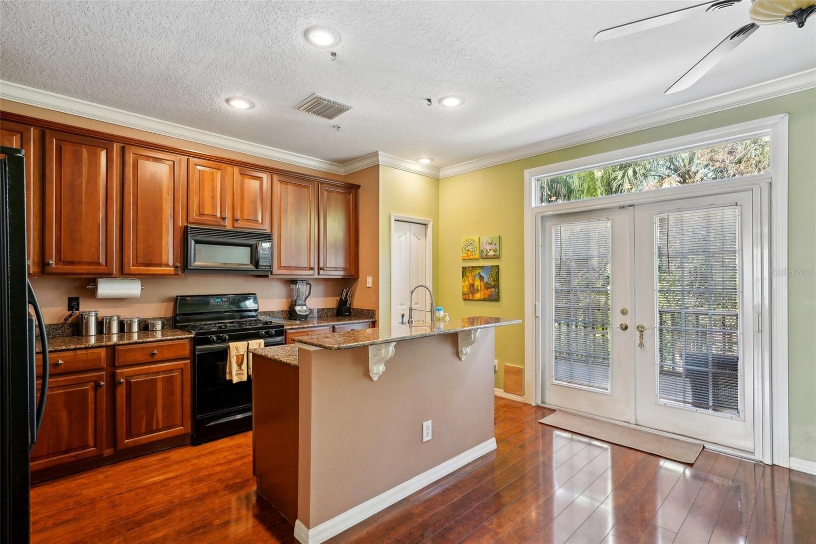 Image 13 of 76 For 2947 Bayshore Pointe Drive
